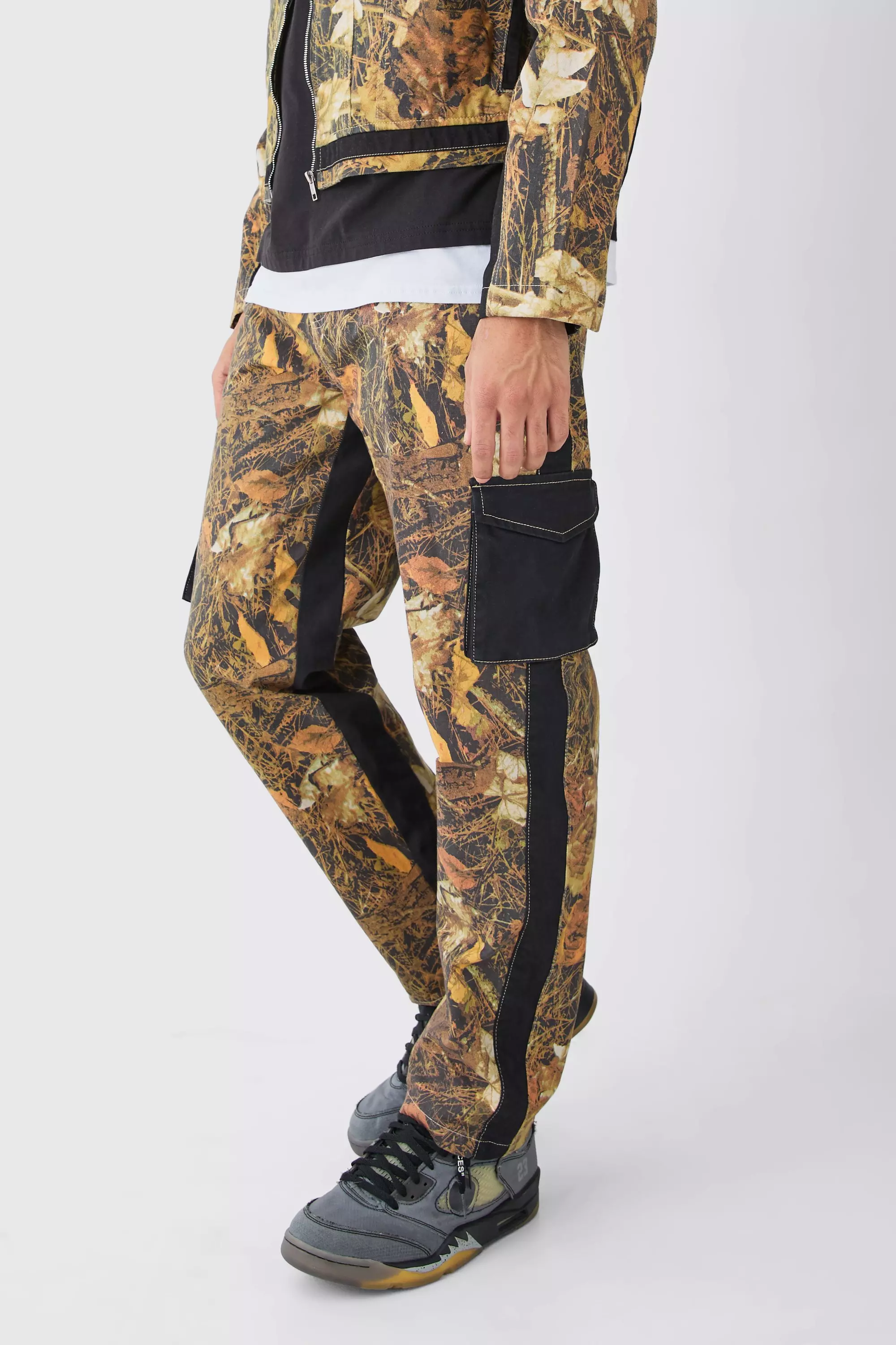 Kastiges Oversize Twill Camouflage Harrington-Set alternatives Bild