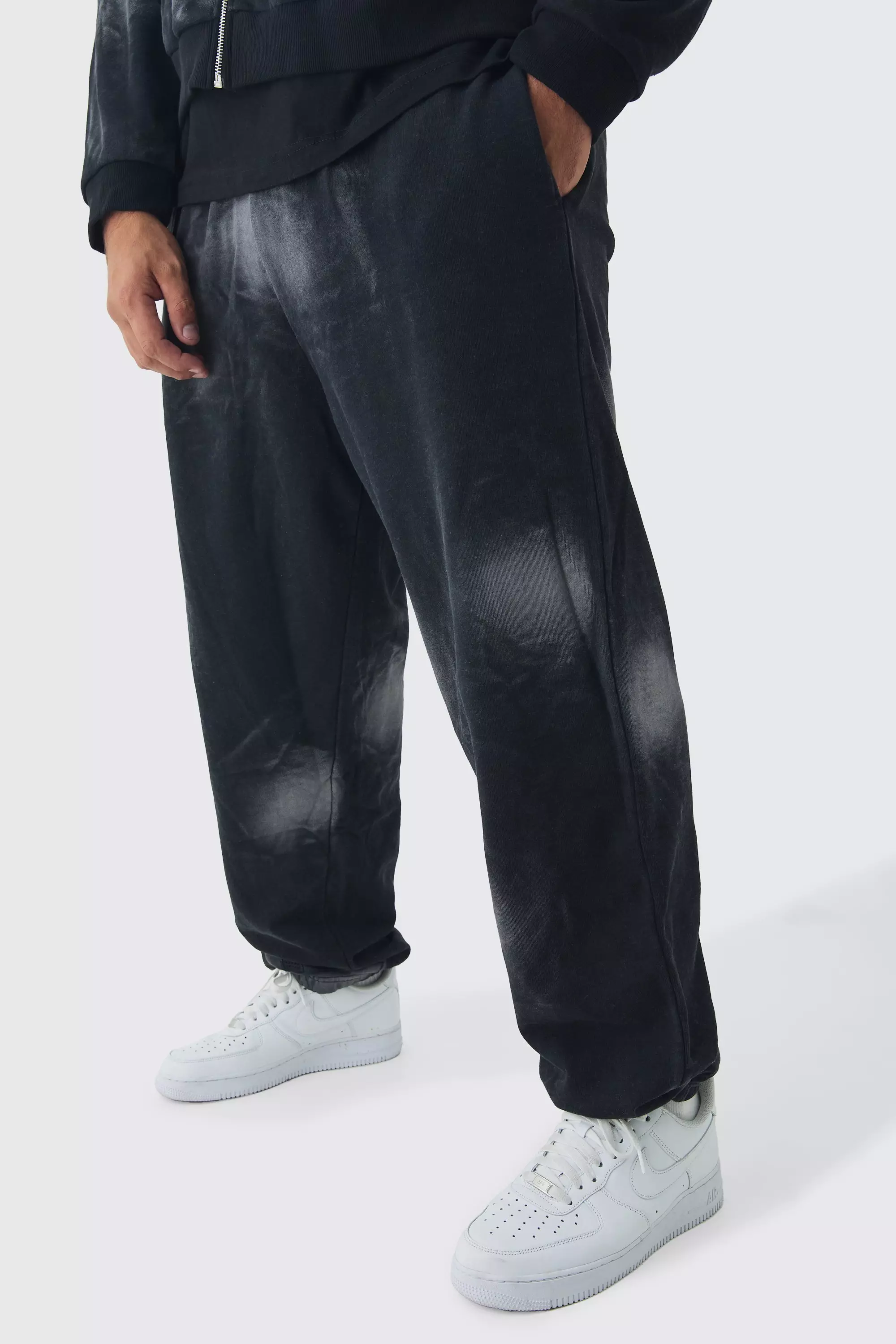 Black Plus Oversized Heavy Washed Applique Joggers alternative image