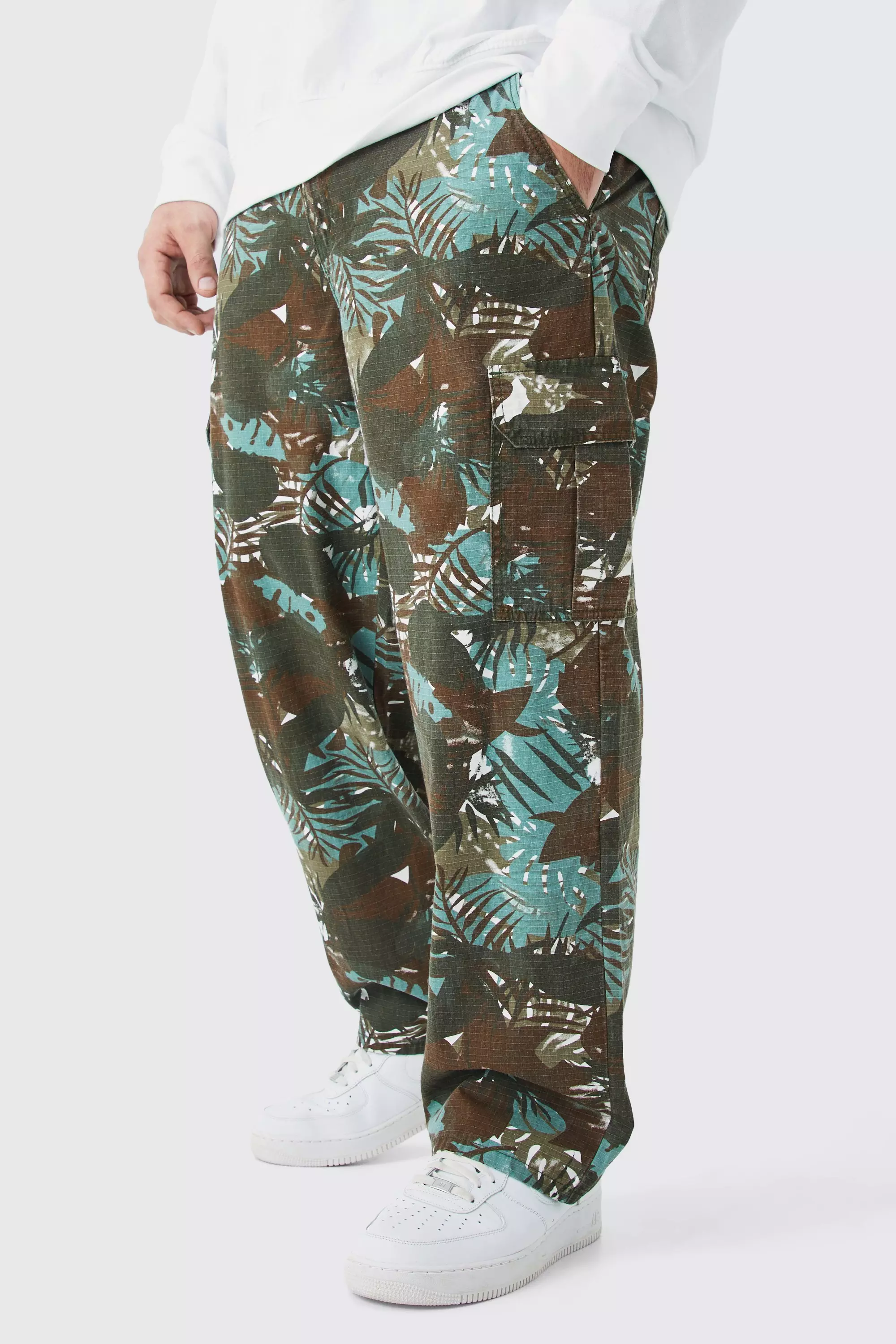 Plus Fixed Waist Relaxed Twill Camo Cargo Pants Multi