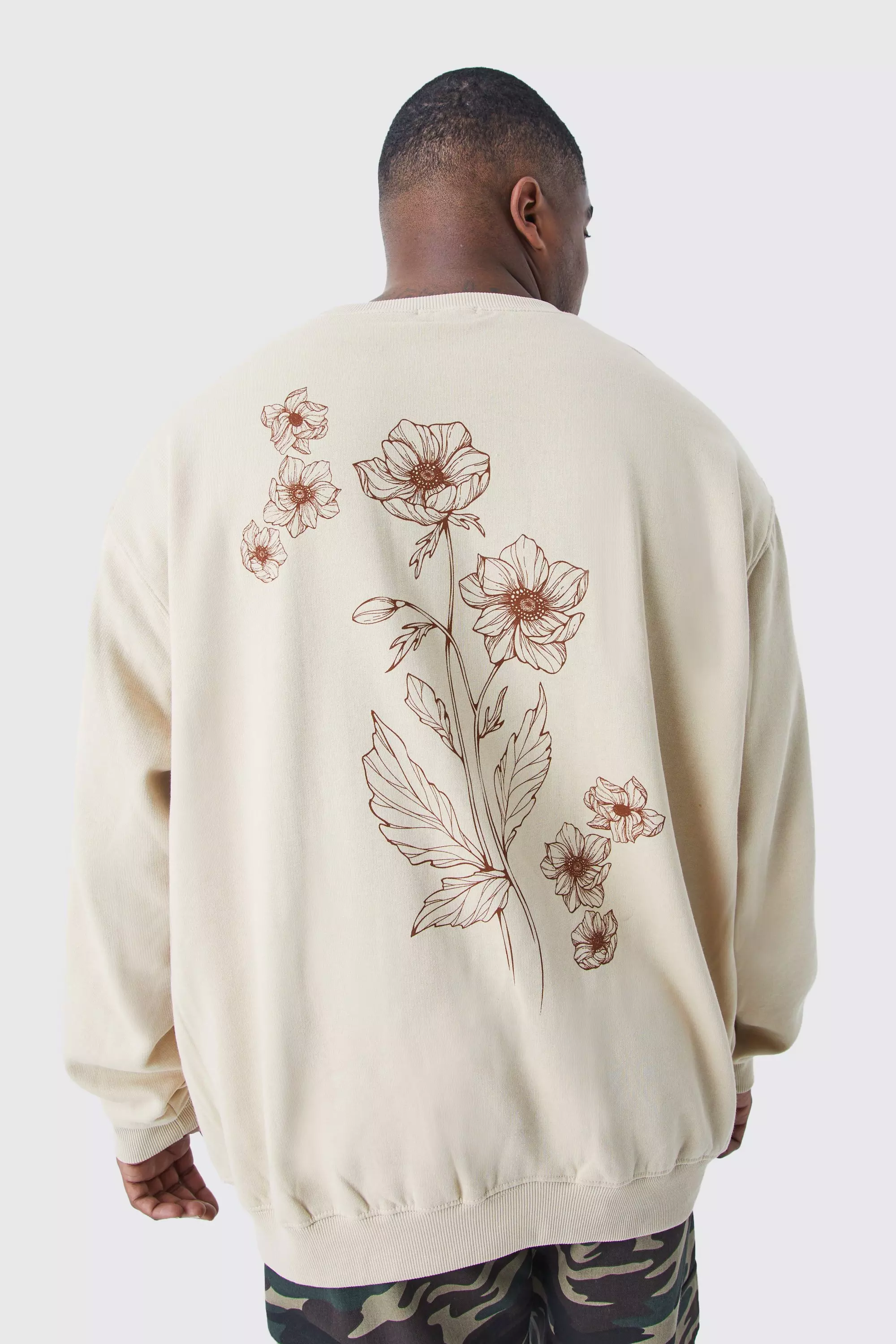Plus Flower Stencil Graphic Sweatshirt Sand