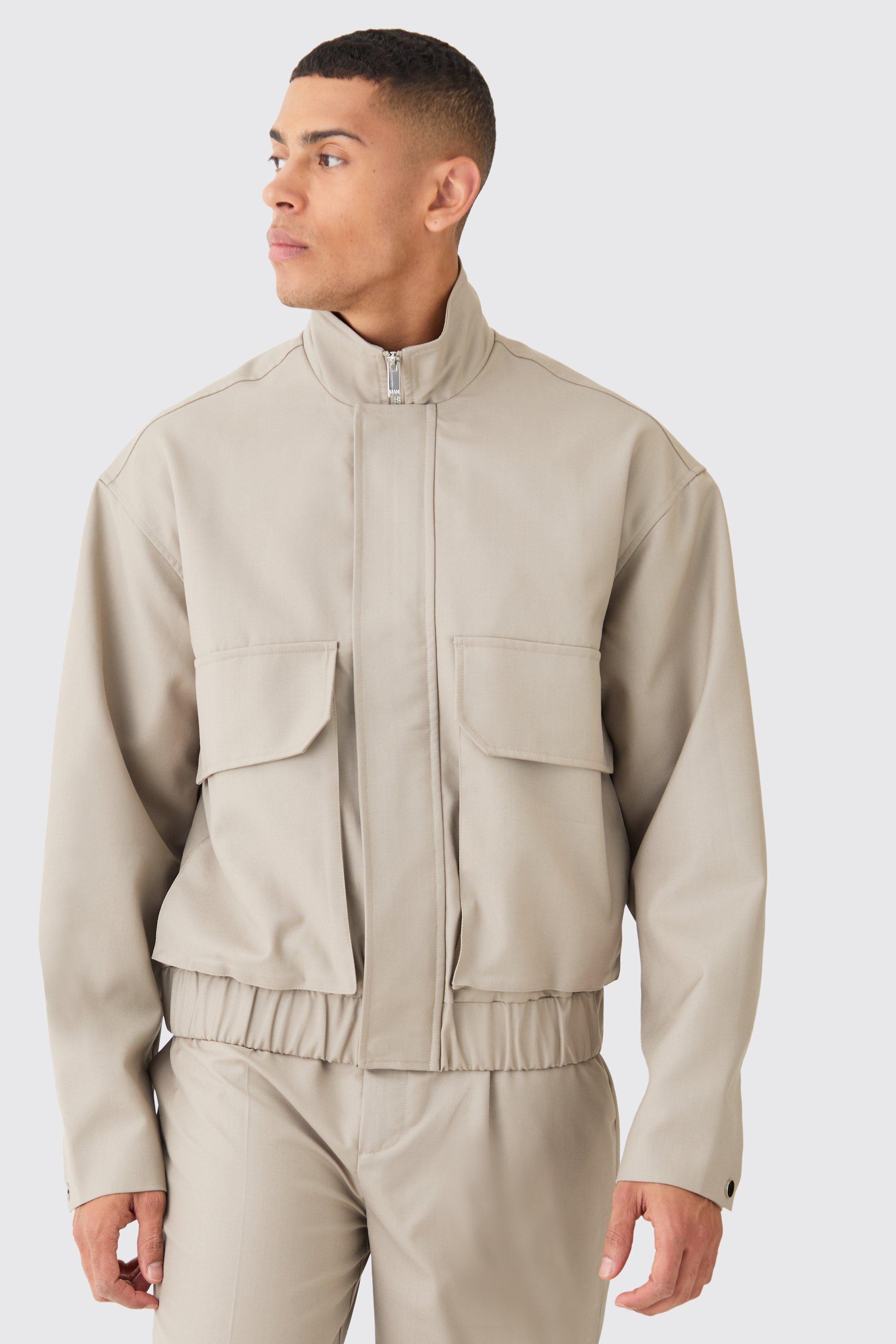 Smarte Jacke mit Cargo-Taschen und Trichterkragen, Stone