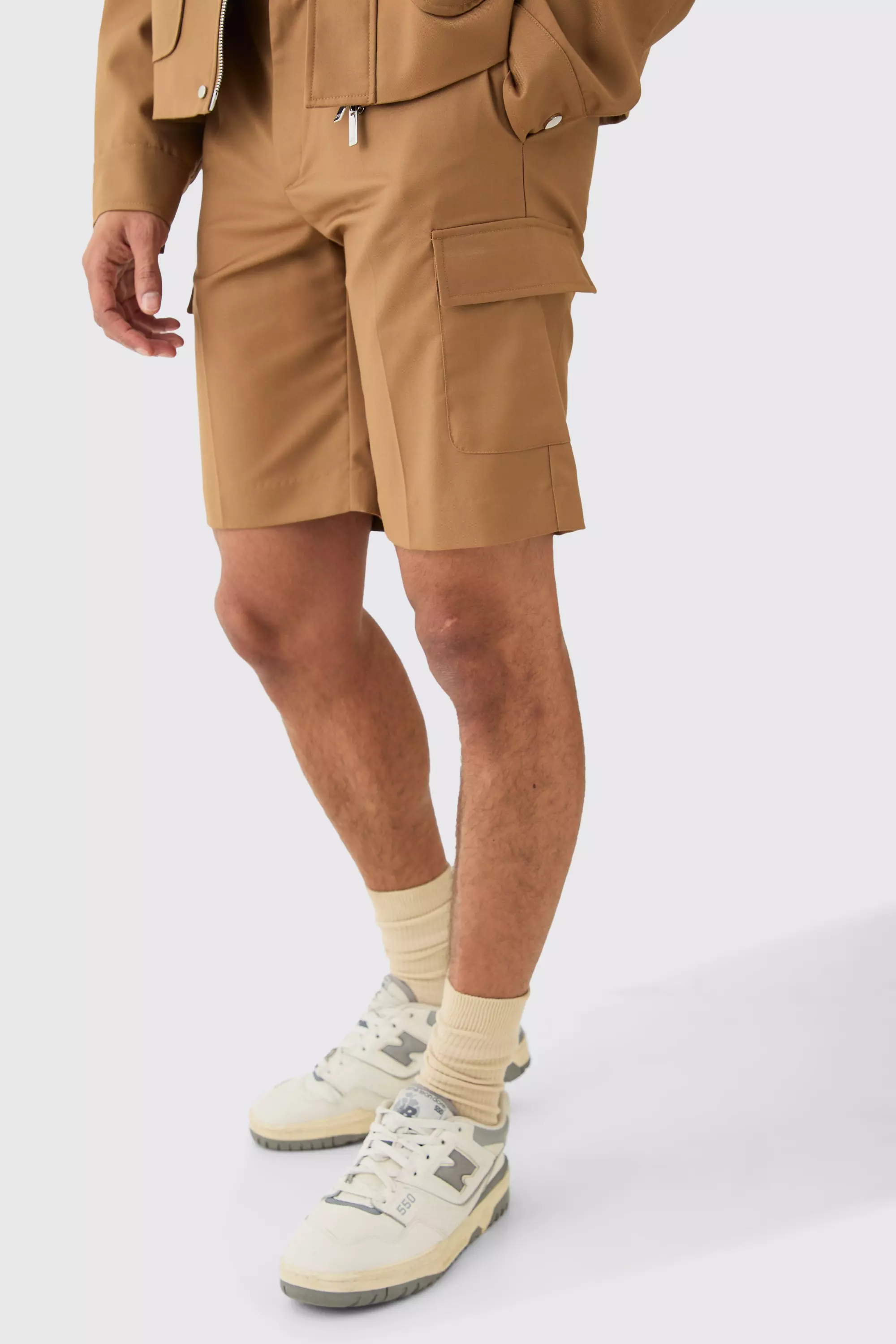 Relaxed Fit Tailored Cargo Shorts Mocha