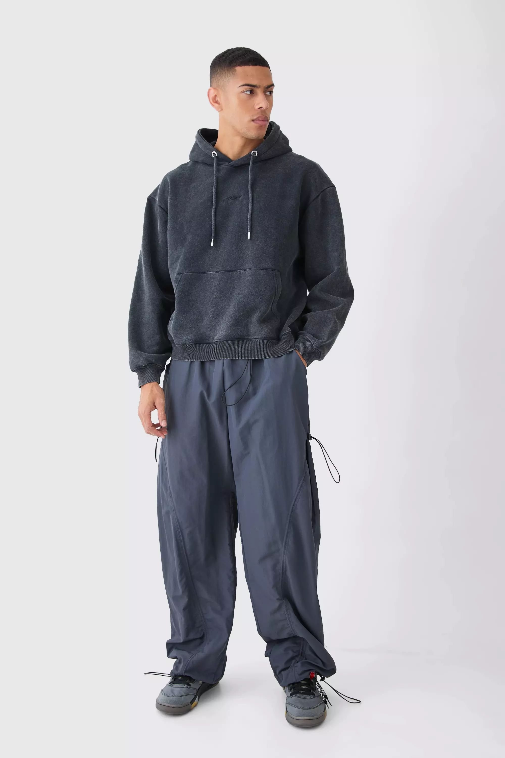 Charcoal Man Oversized Boxy Acid Wash Hoodie alternative image