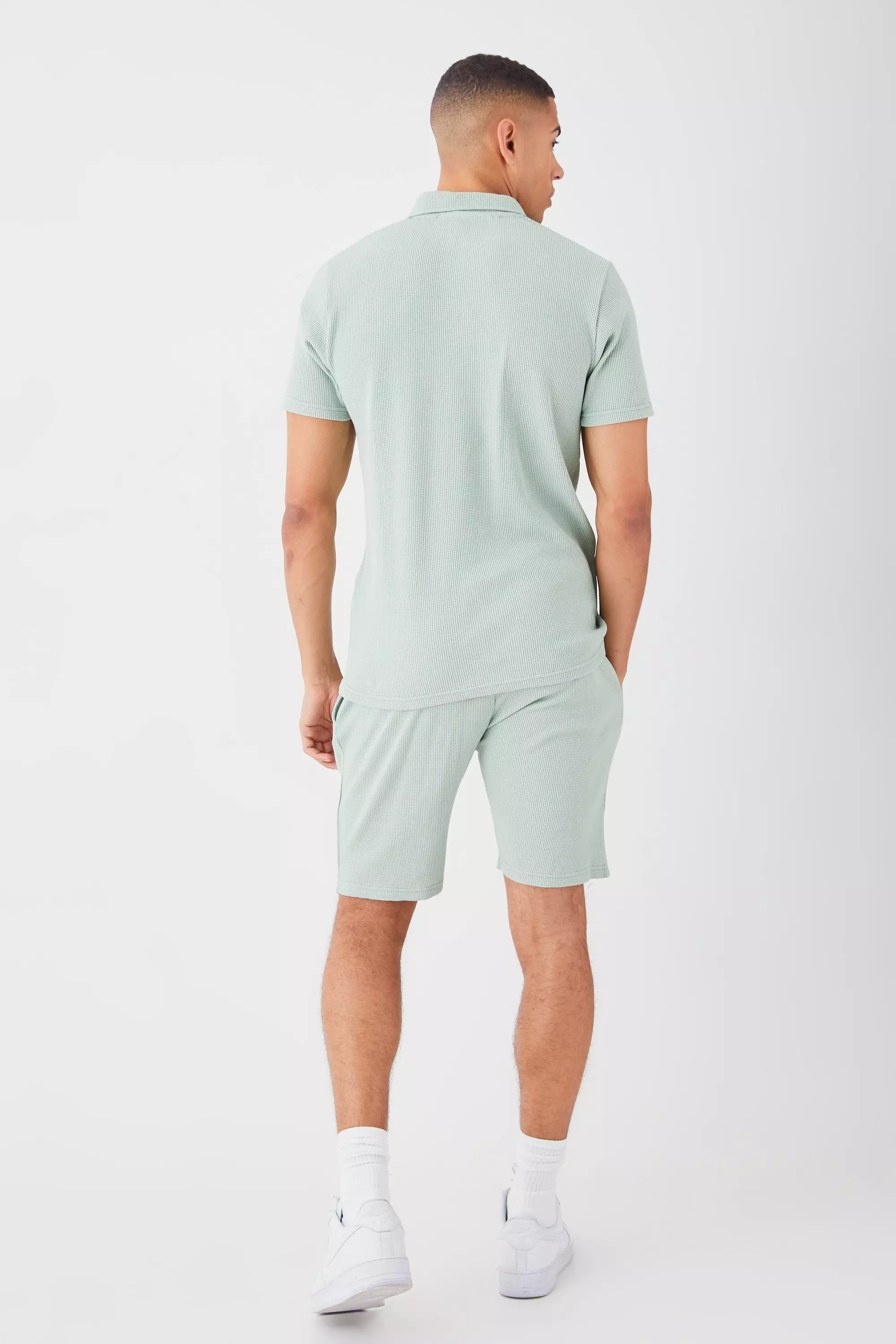 Slim-Fit Poloshirt & Shorts in Waffeloptik, Sage alternatives Bild