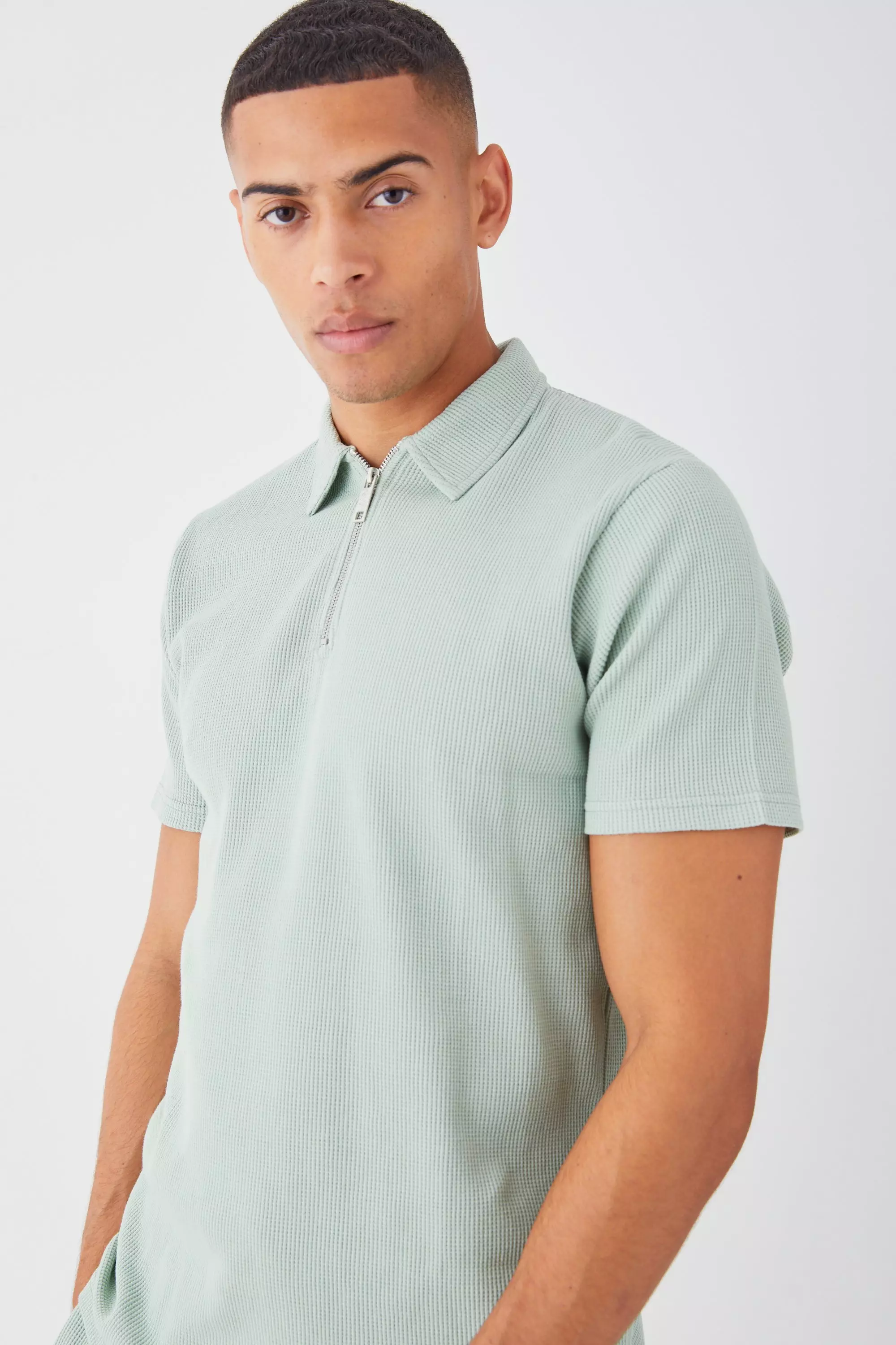 Slim-Fit Poloshirt & Shorts in Waffeloptik, Sage alternatives Bild