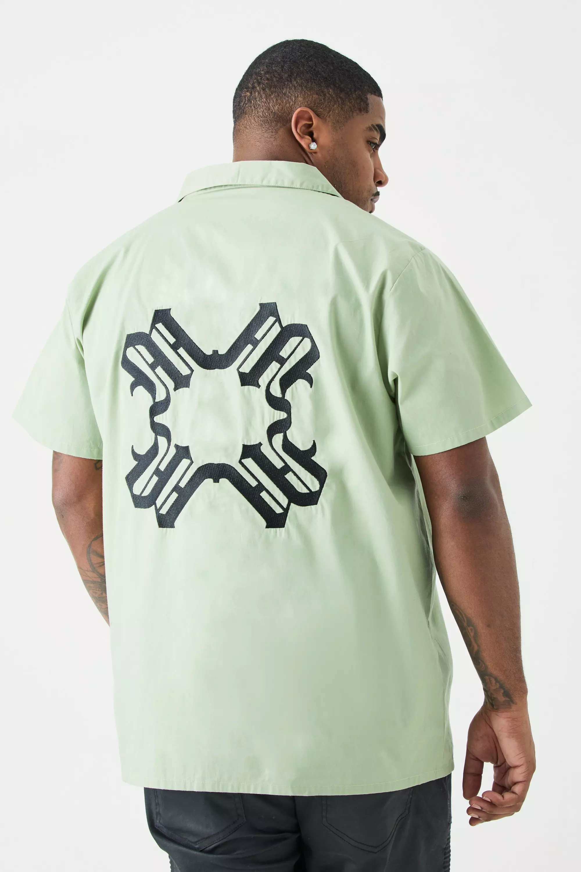 Plus Short Sleeve Drop Revere Back Embroidered Shirt Sage