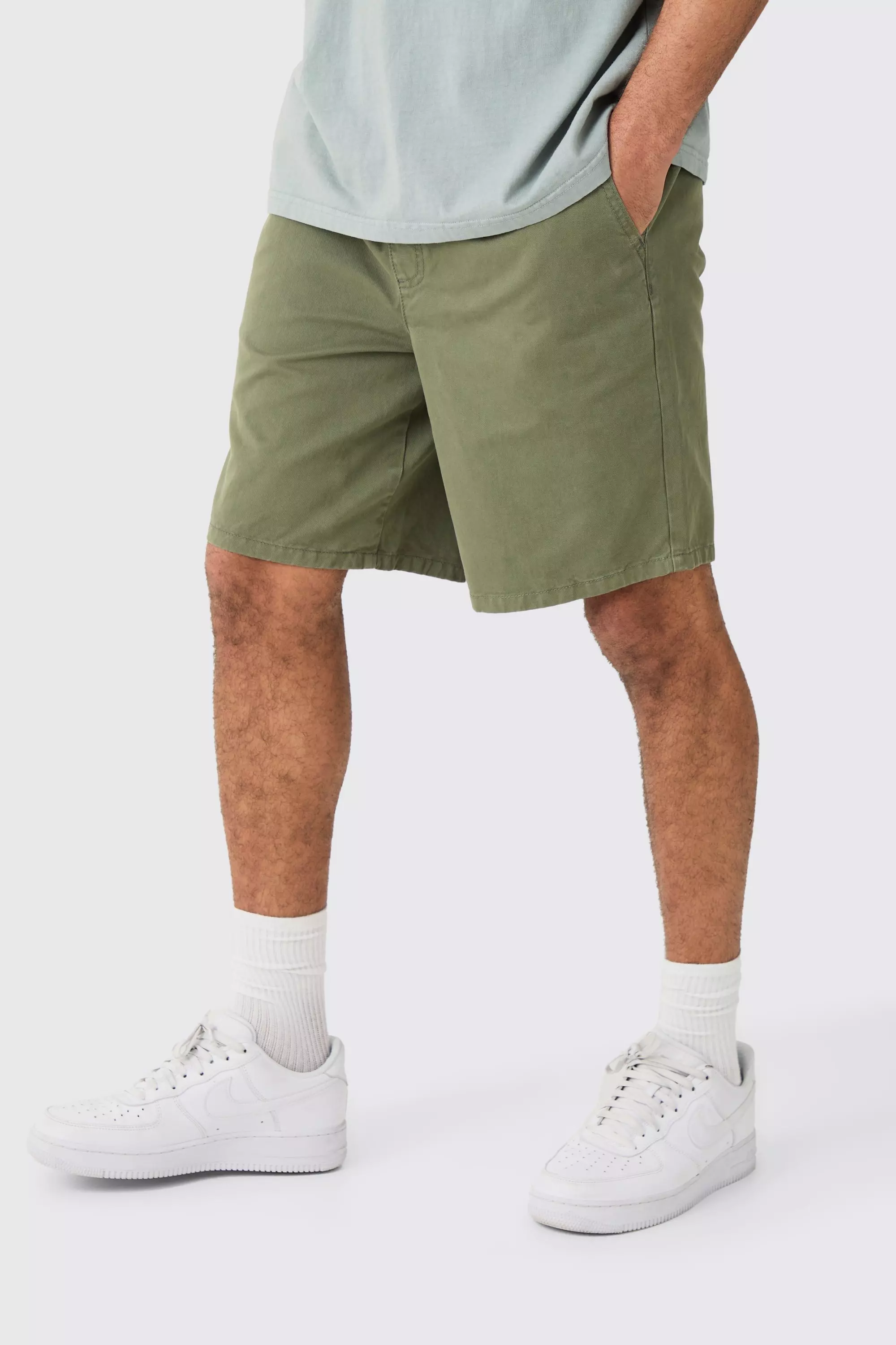 Relaxed Fit Elasticated Waist Chino Shorts in Khaki Khaki