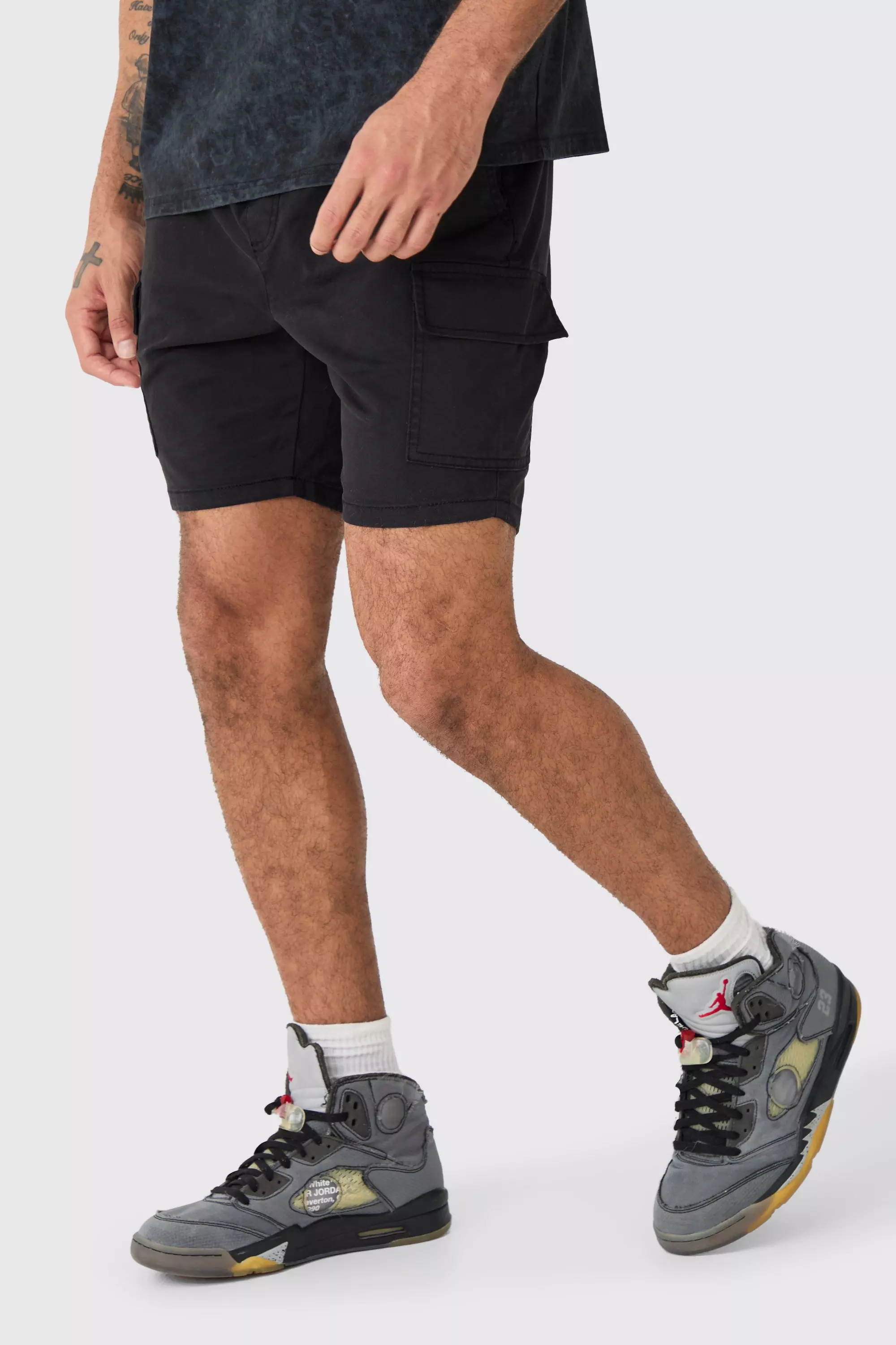 Skinny Fit Elasticated Waist Cargo Shorts in Black Black