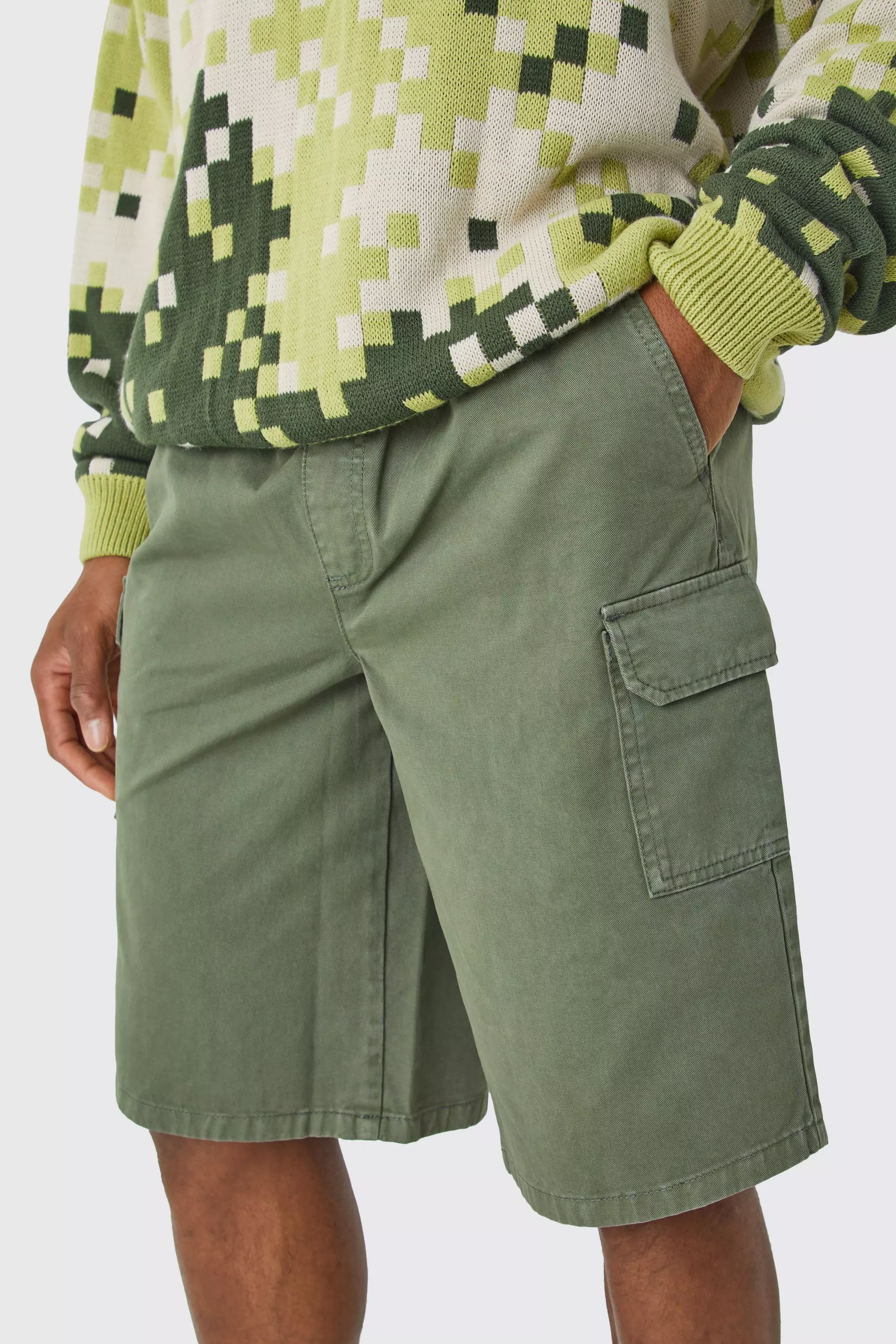 Relaxed Fit Longer Length Cargo Shorts Khaki