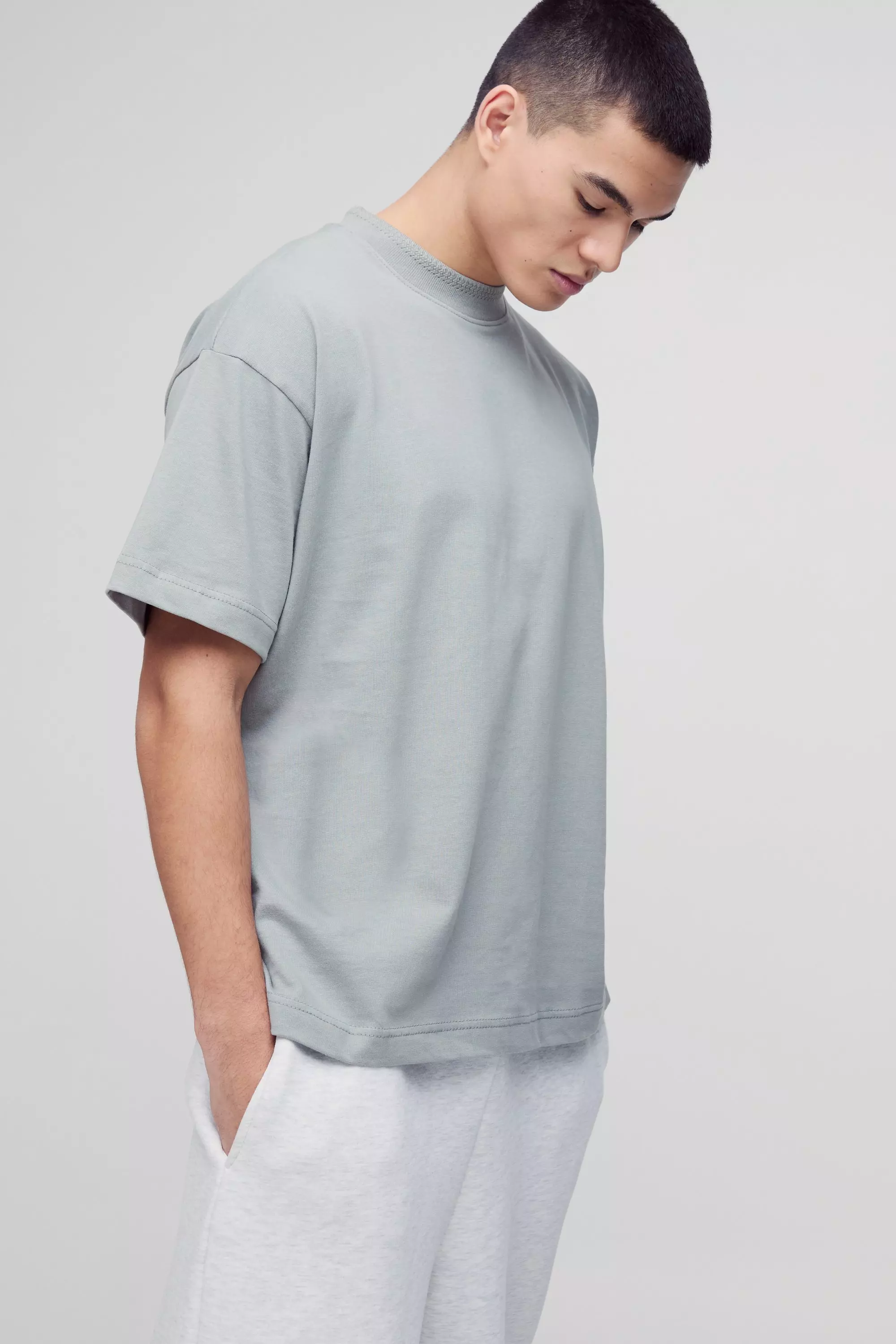 Oversized Heavy Extended Jacquard Neck T-shirt Olive