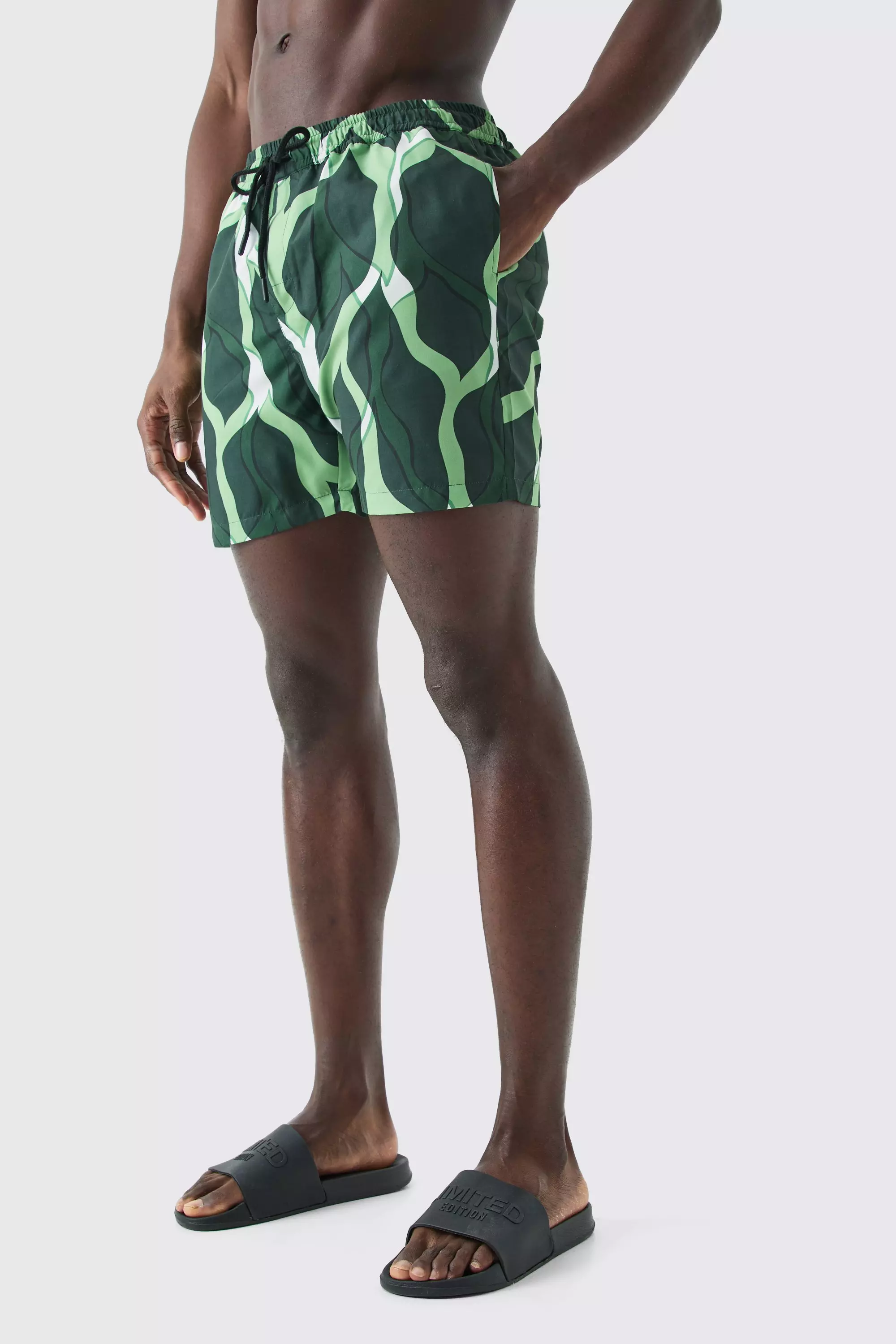 Mid Length Leaf Swim Trunks Green