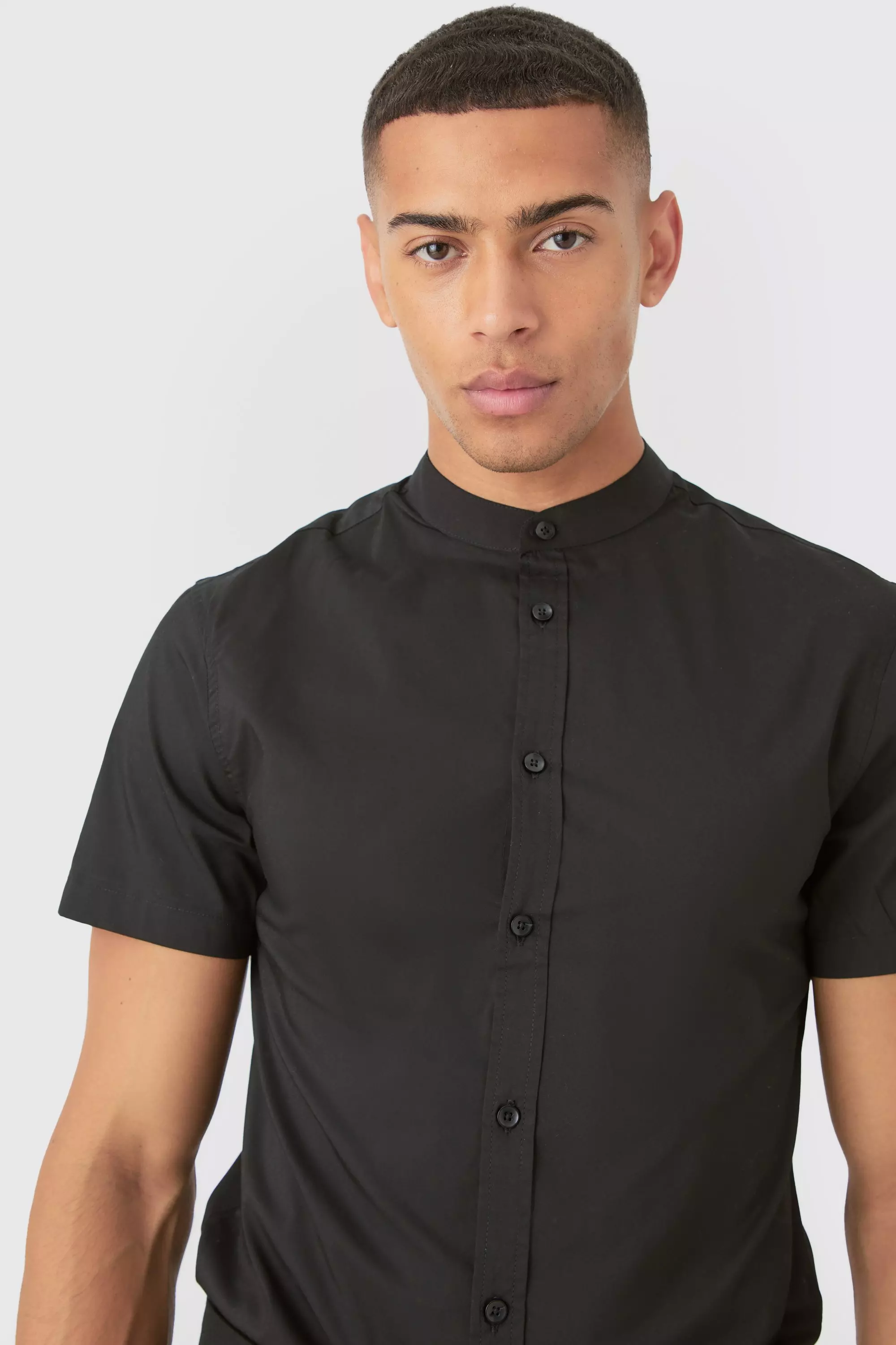 Kurzärmlig Slim-Fit Grandad-Hemd, Black alternatives Bild