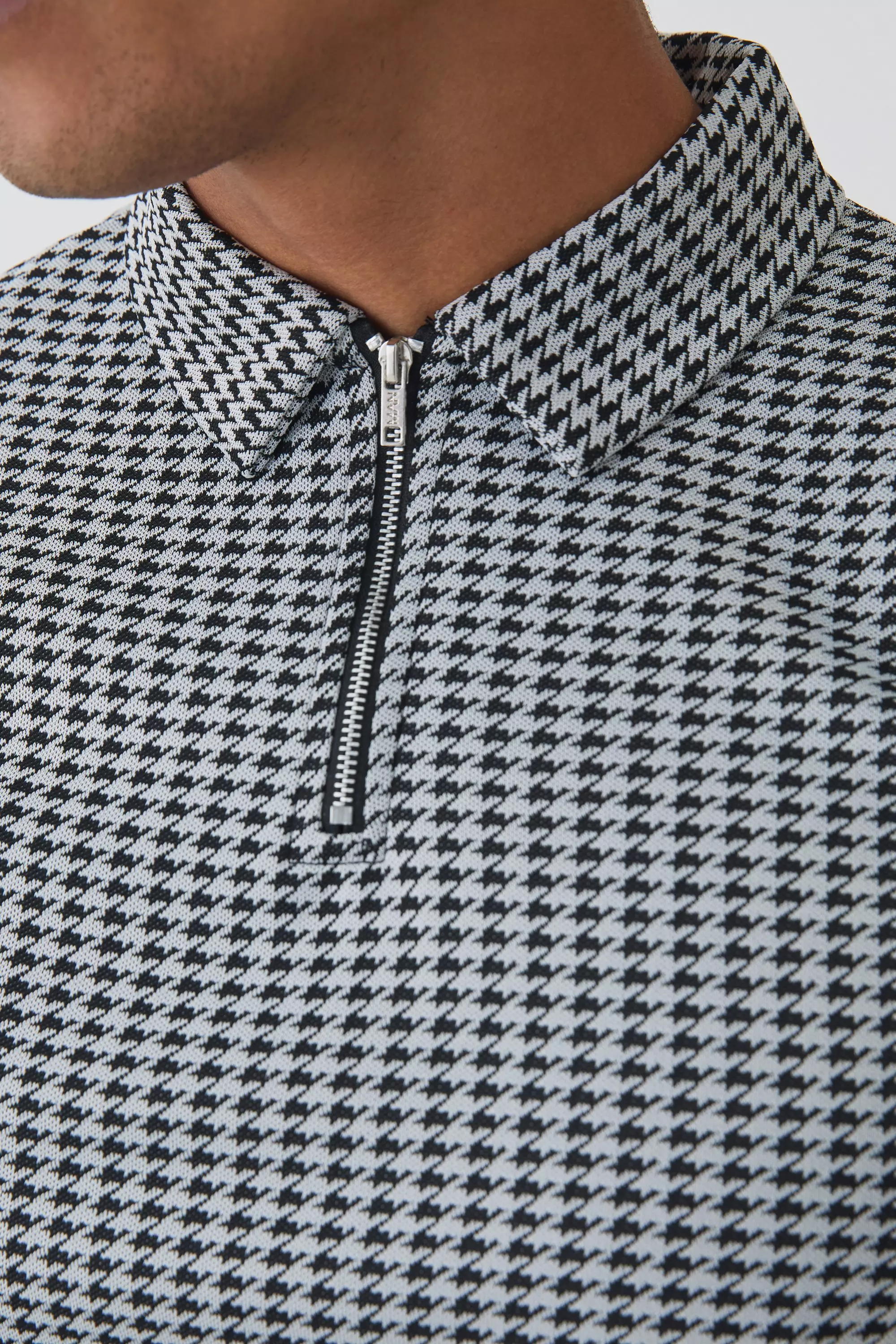 Polo zippé imprimé pied-de-poule, Black autre image