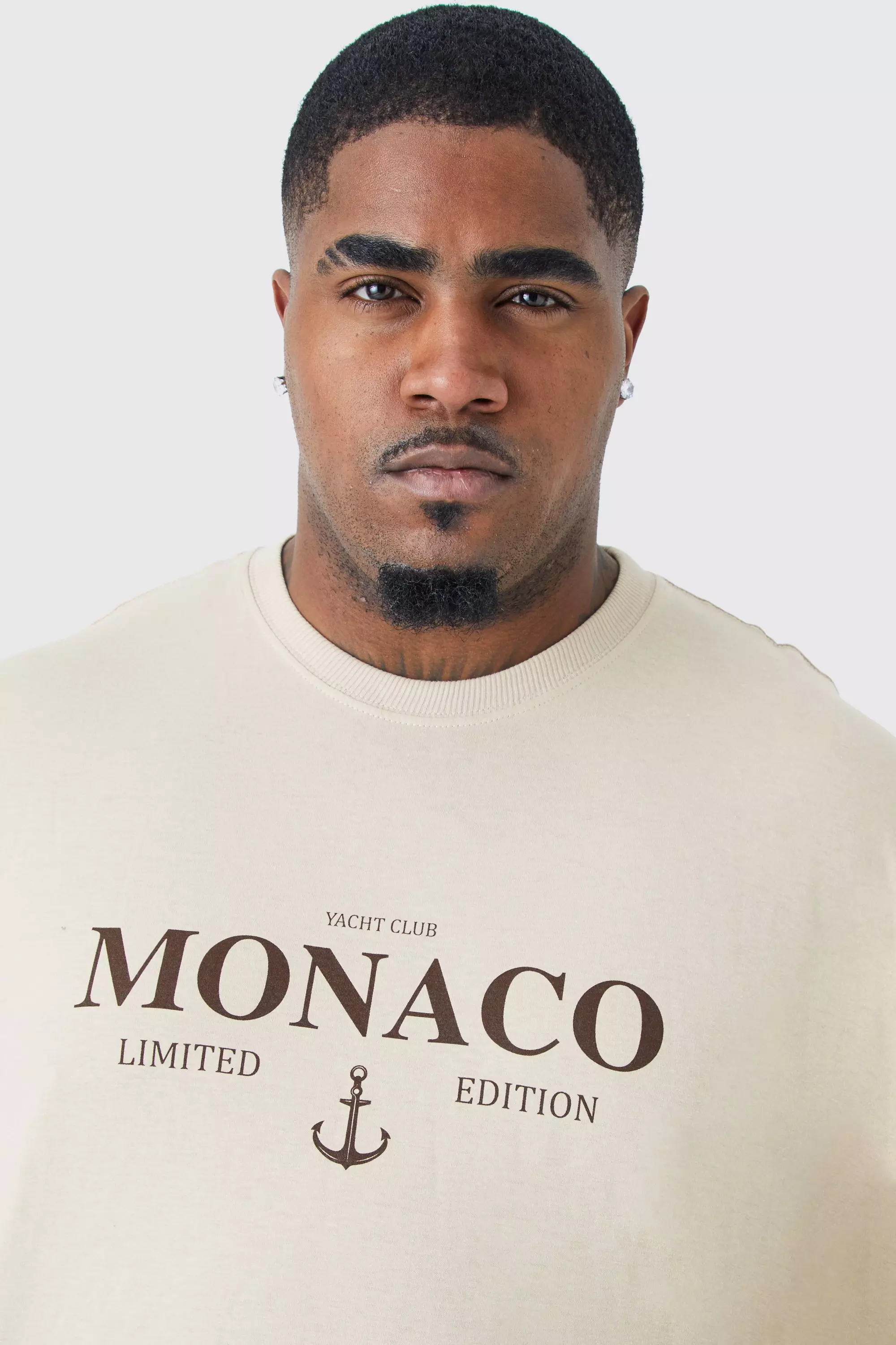 ◆ boohoo ◆オーバーサイズワールドワイドモナコTシャツ Plus Oversized Monaco Limited Edition T-shirt | boohooMAN USA