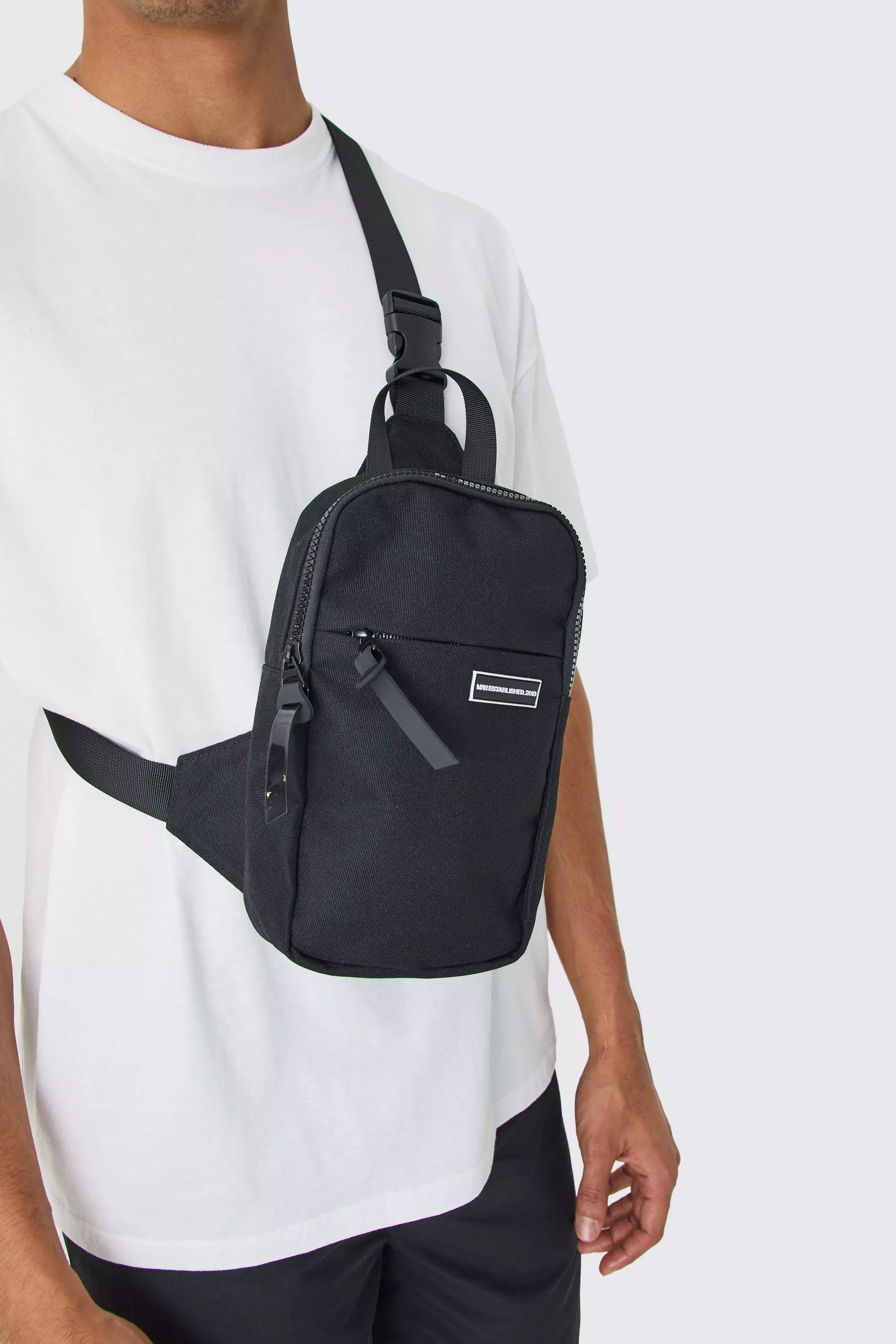 Mini Nylon-Umhängetasche, Black alternatives Bild