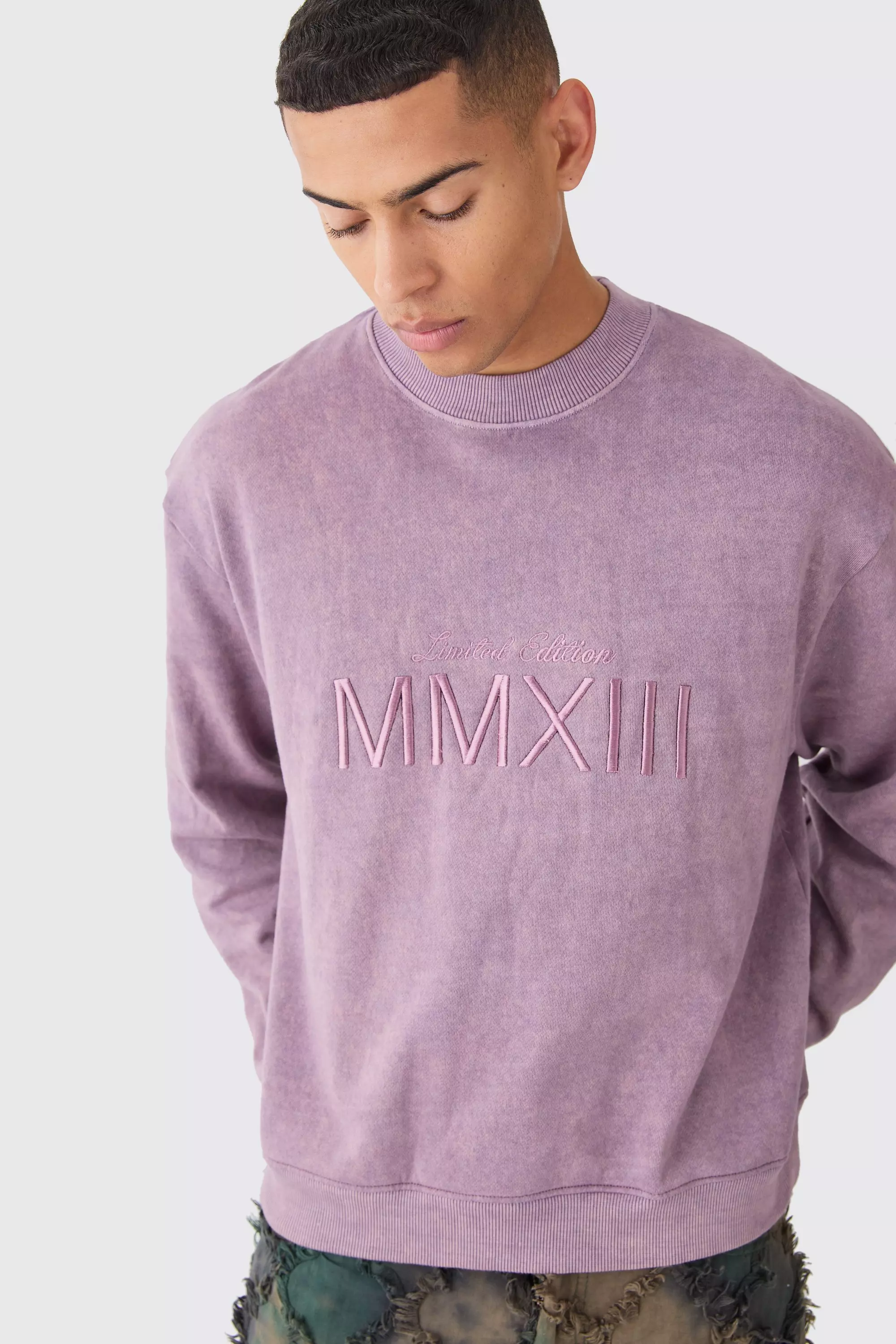 Boxy Extended Neck Acid Wash Embroidered Sweatshirt Purple