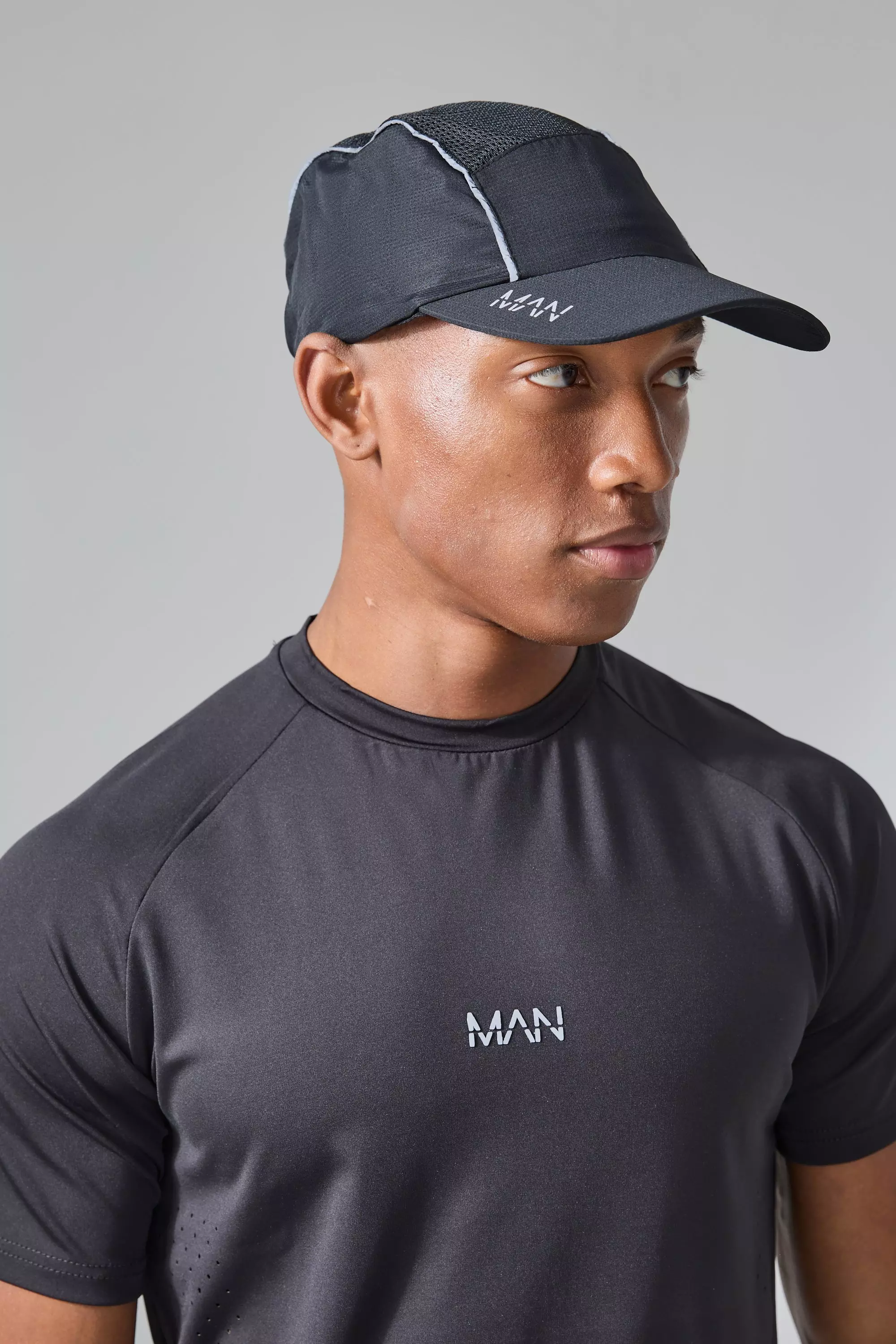 Man Active Mesh Reflective Piping Cap Black