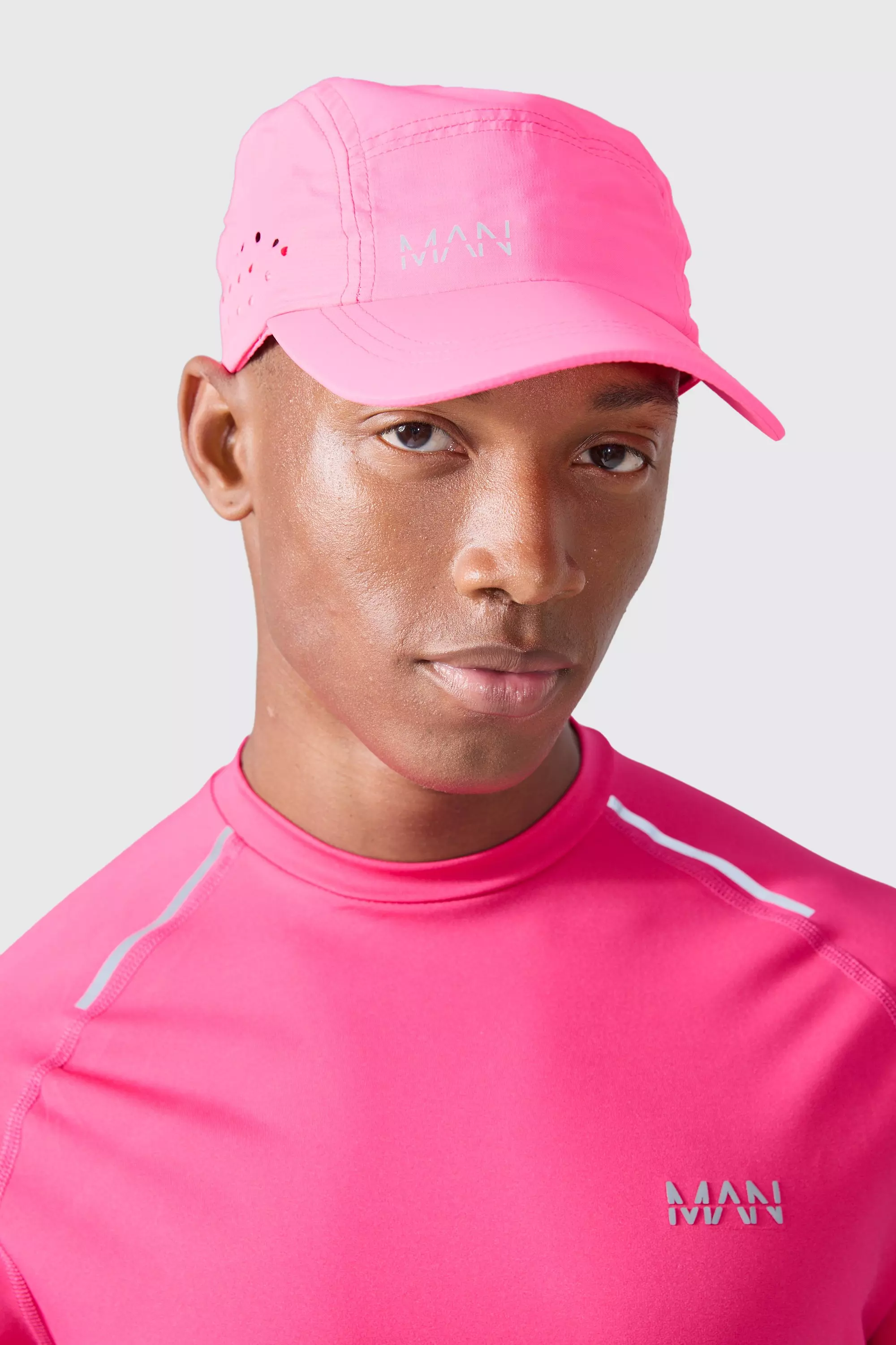 Man Active Perforated Reflective Cap Pink