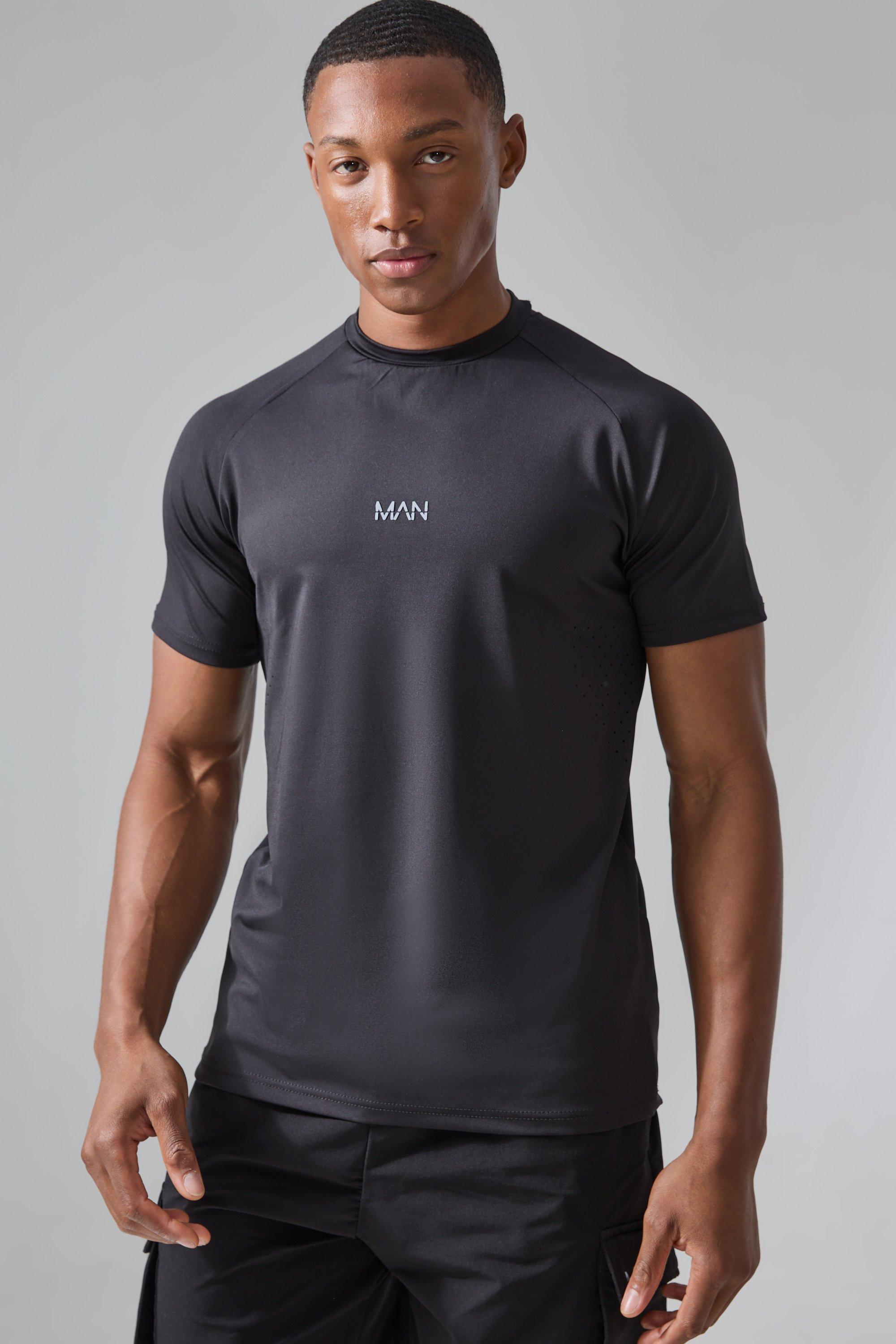 Update your workout essentials with this men's tee from our Souluxe  sportswear collection.   #MatalanME #Mens #…