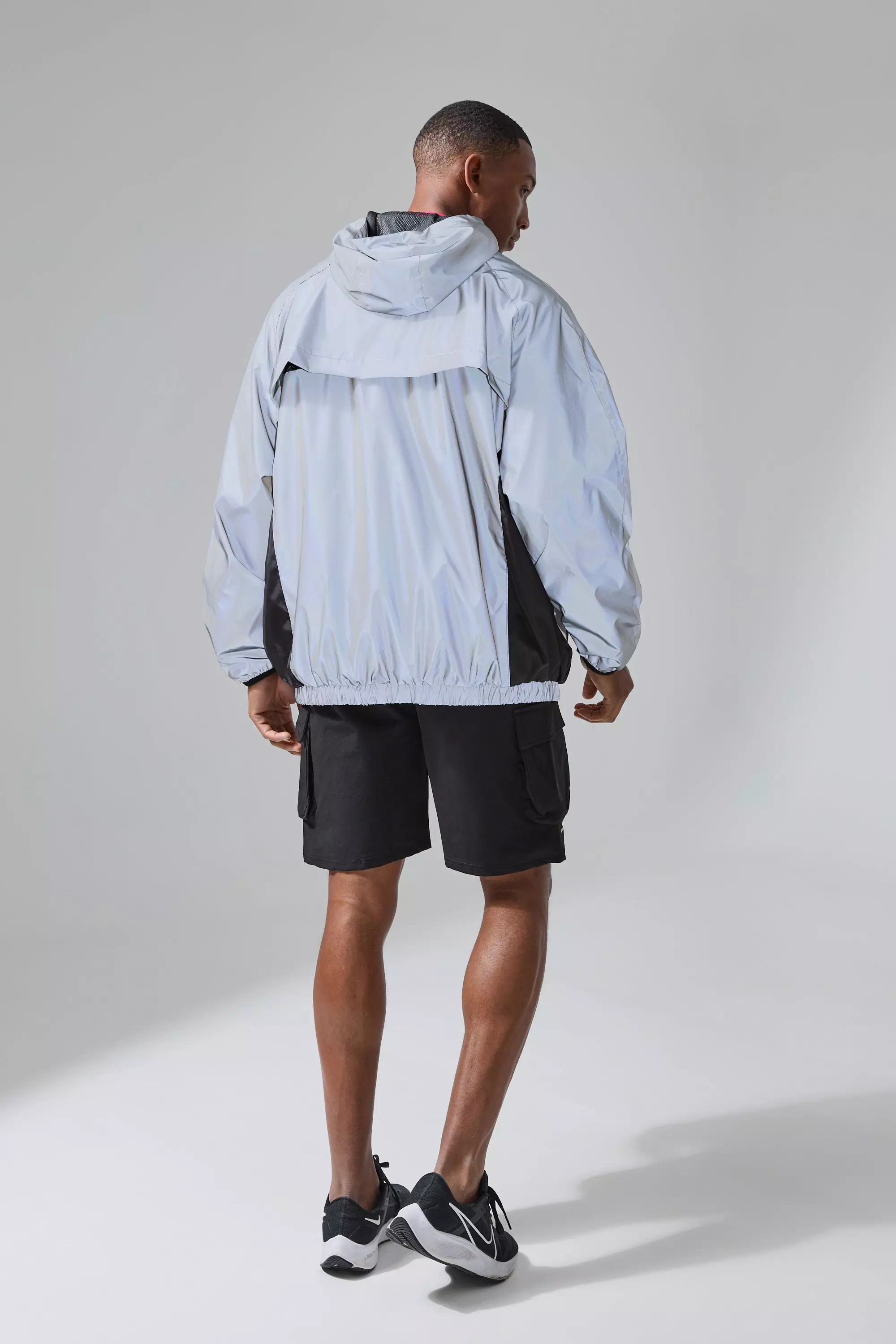 Coupe vent reflechissant homme sale