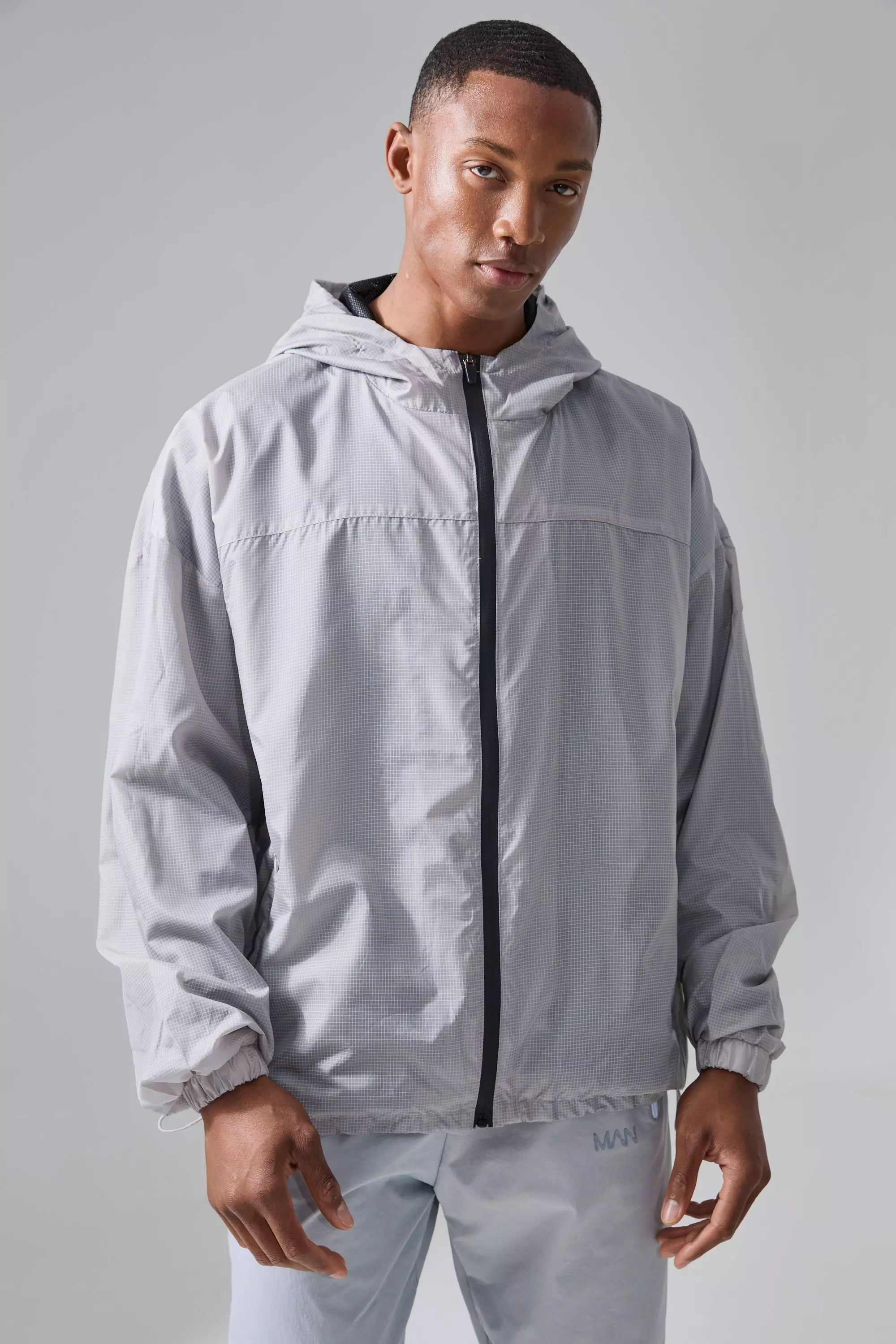 Man Active Mesh Lined Windbreaker Black