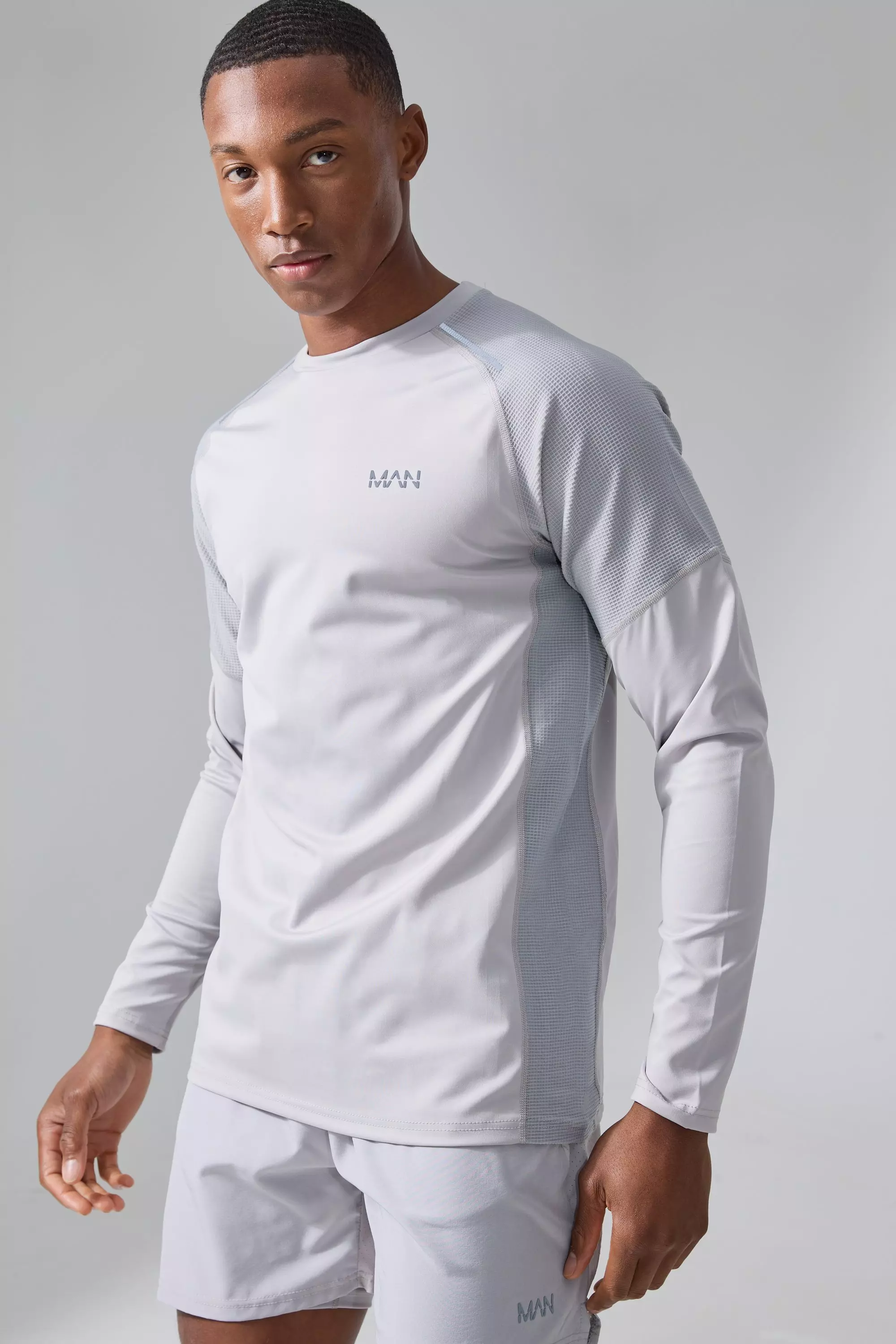 Man Active Muscle Fit Textured Base Layer Top Grey