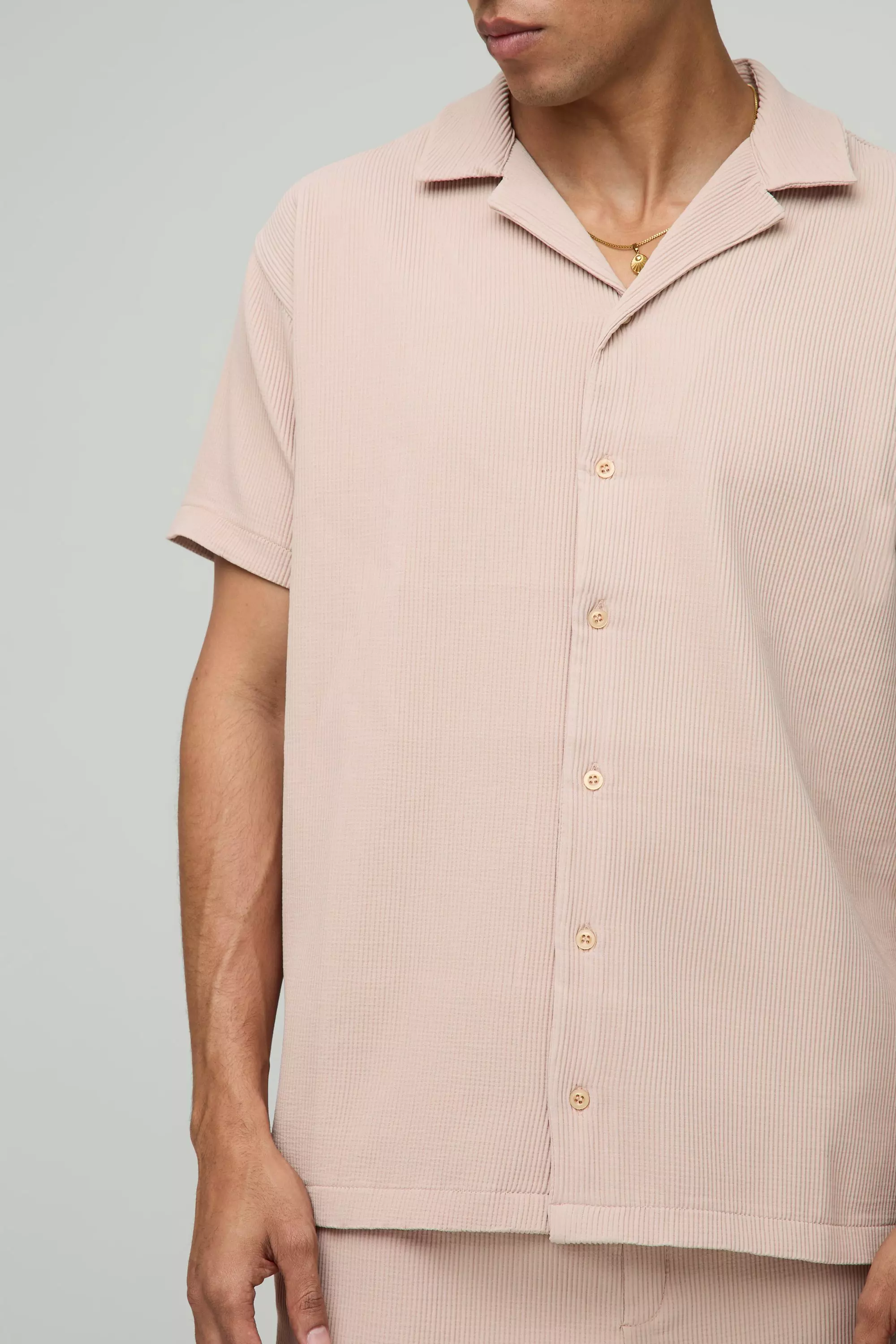 Kurzärmliges Oversize Hemd und Shorts, Taupe alternatives Bild