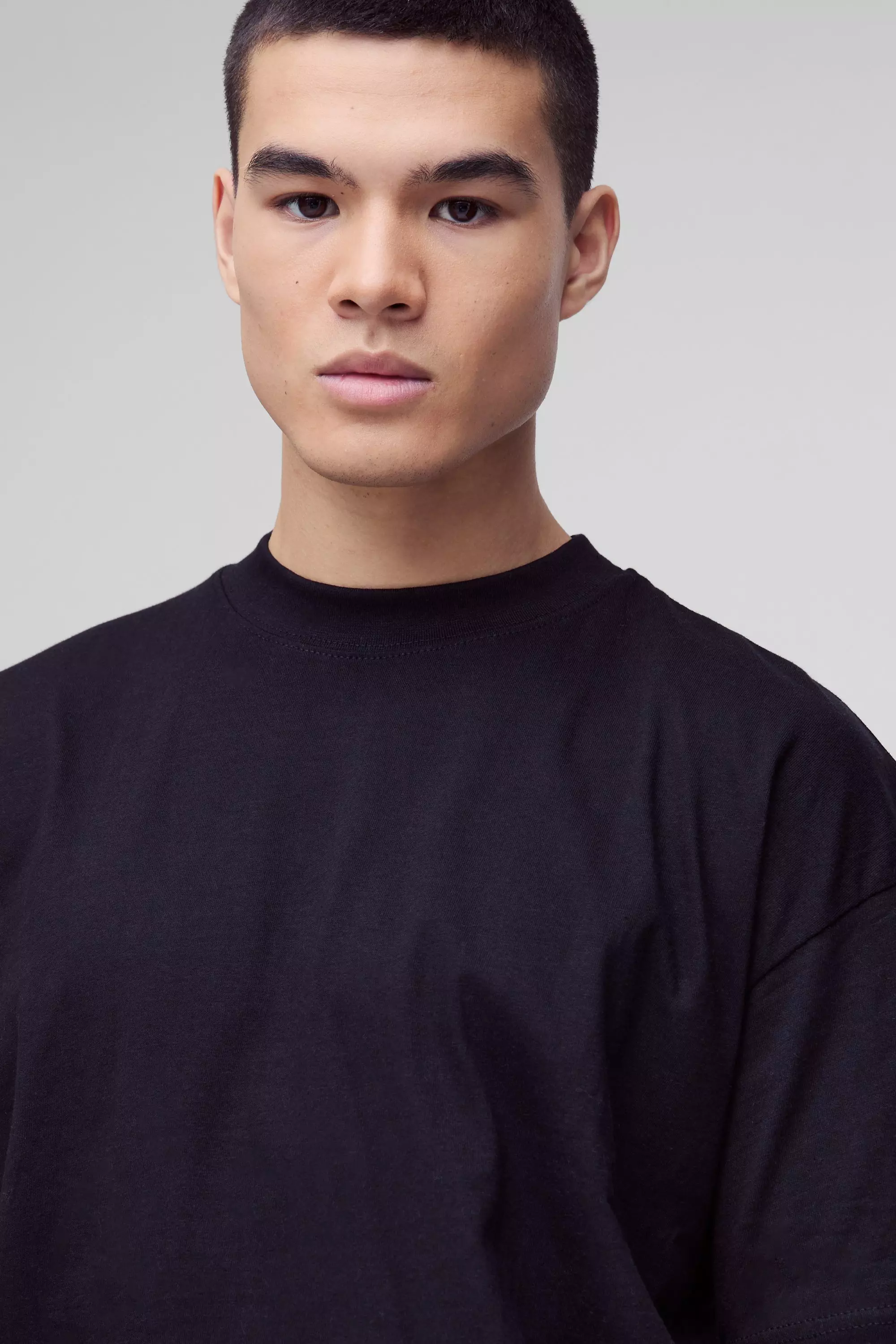 Black Oversized T-Shirt Met Brede Nek alternatieve afbeelding