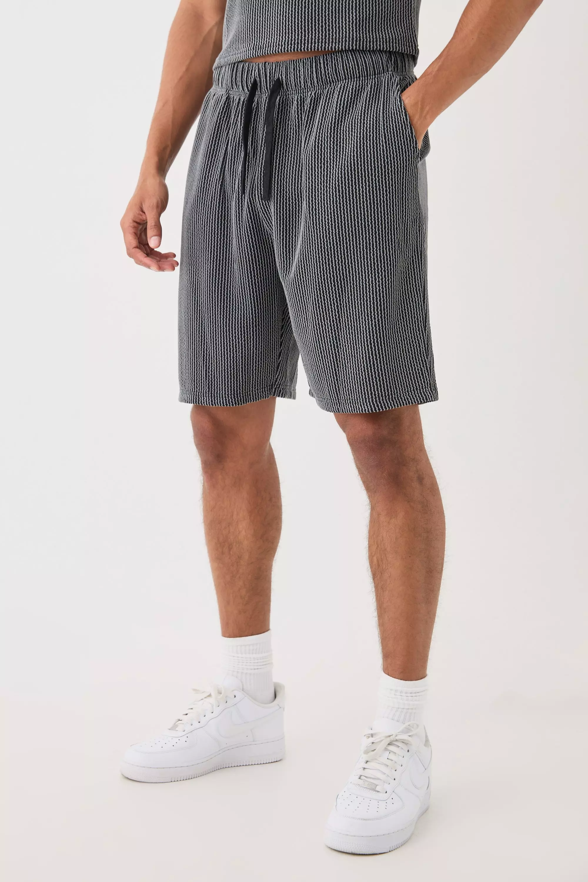 Relaxed Fit Mid Length Stripe Texture Shorts Black