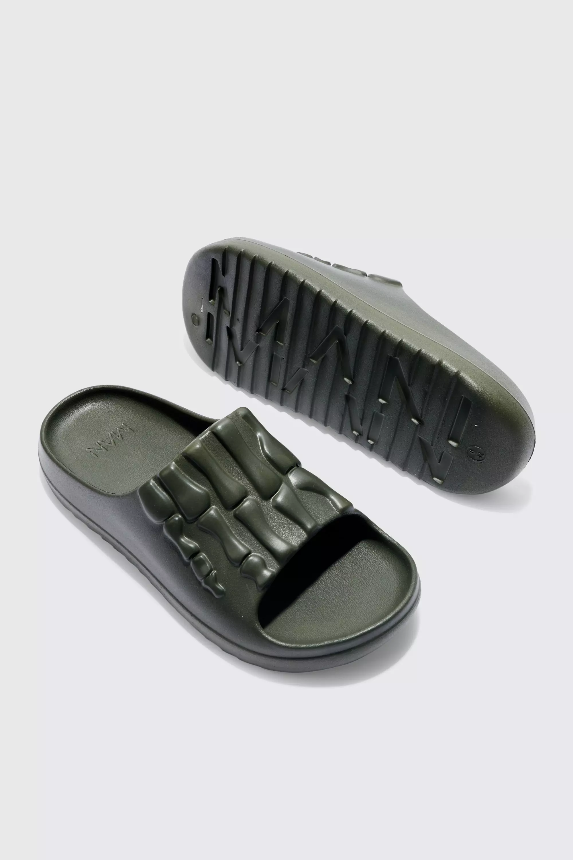 Perforierte Slides mit Skelett-Print, Khaki alternatives Bild