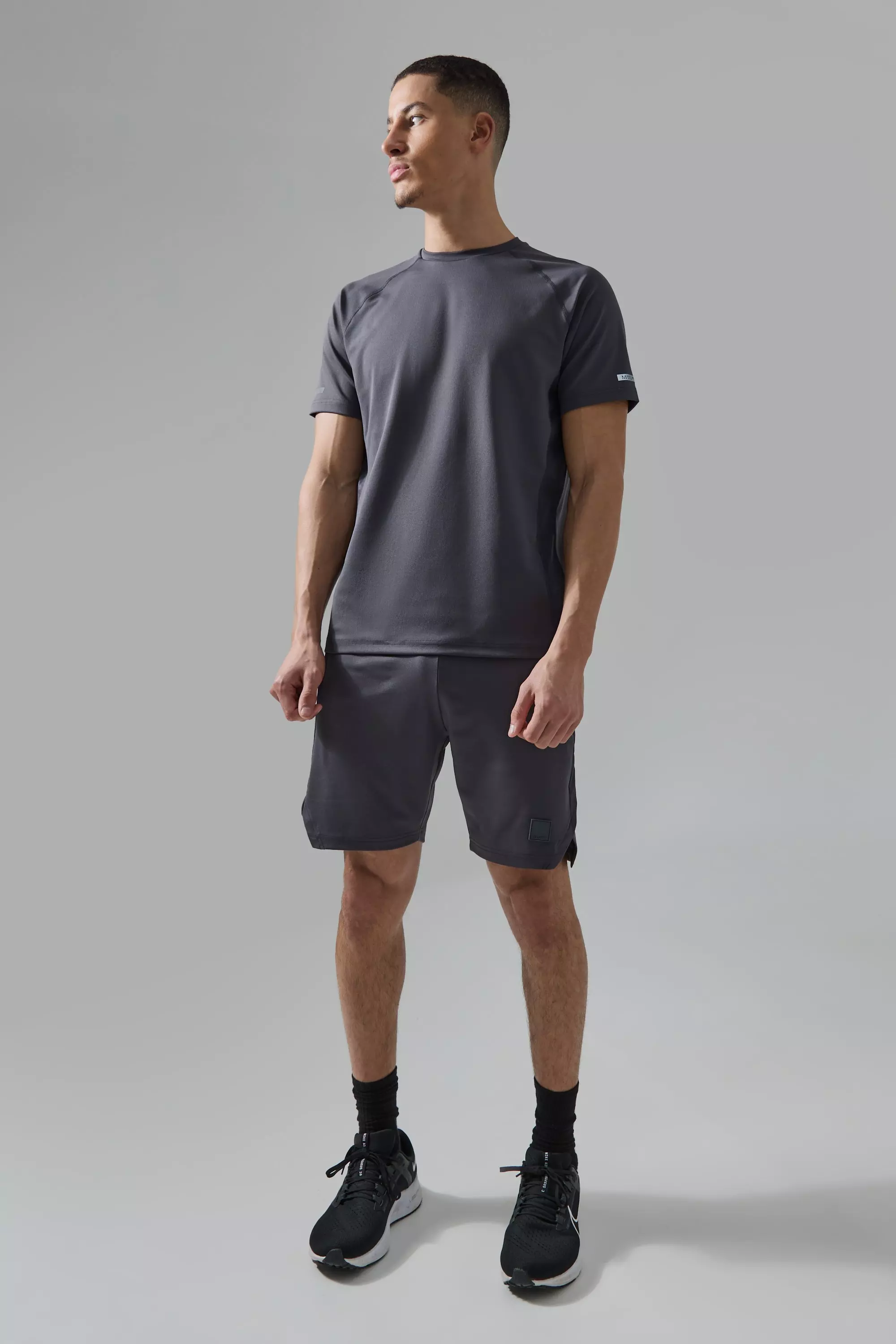 Man Active Performance Tshirt & Short Set Charcoal