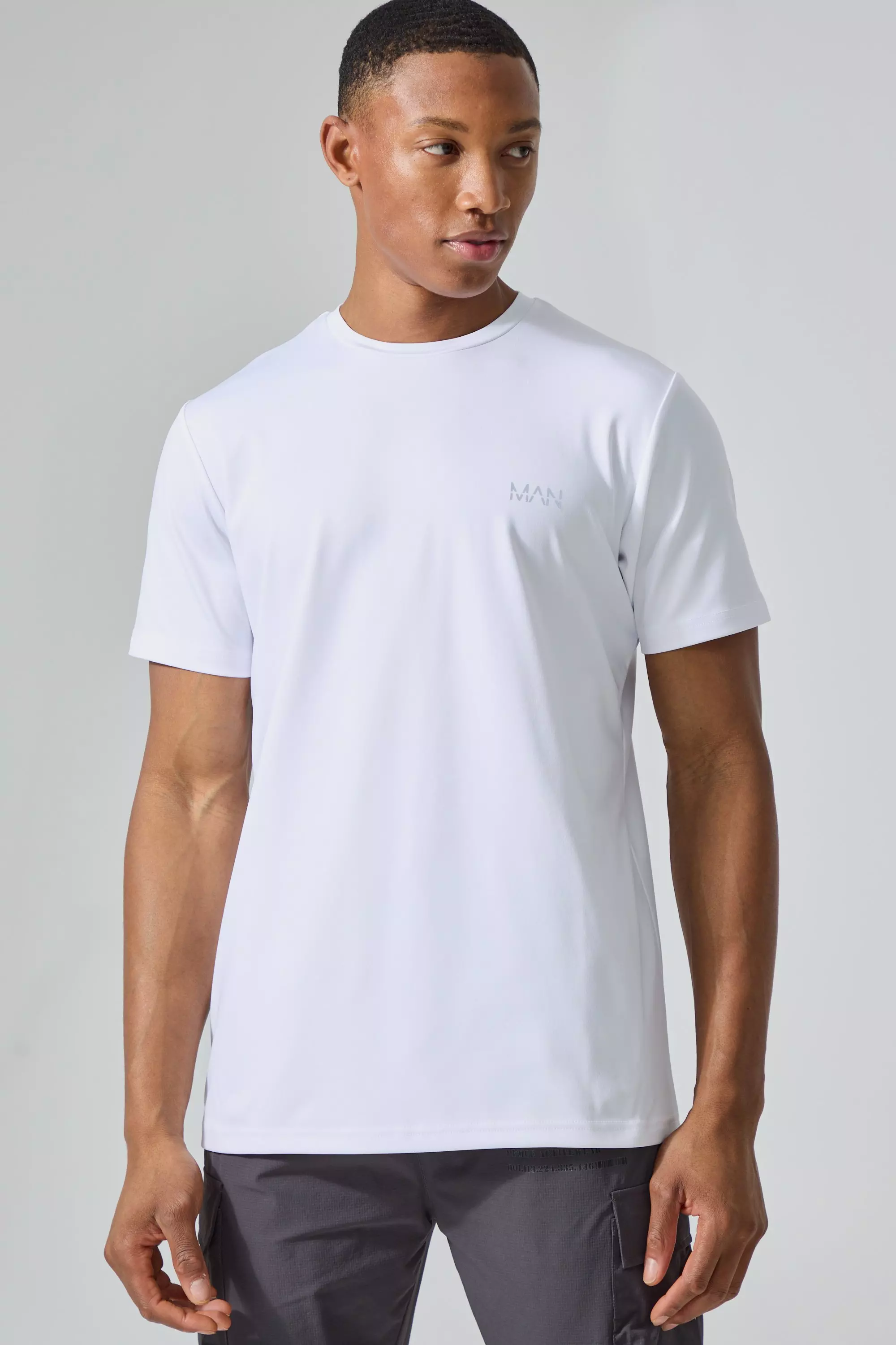 Man Active Performance Gym Tshirt White