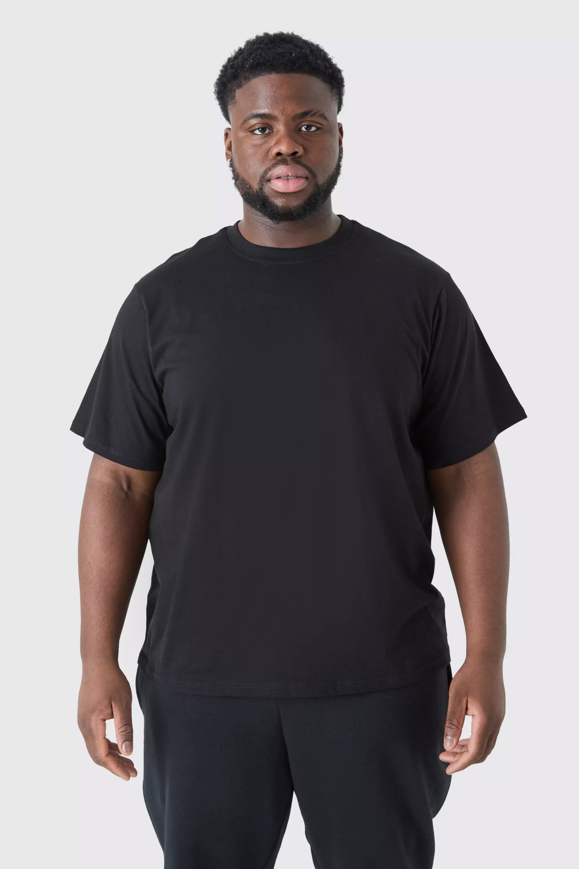 Black crew neck online shirt