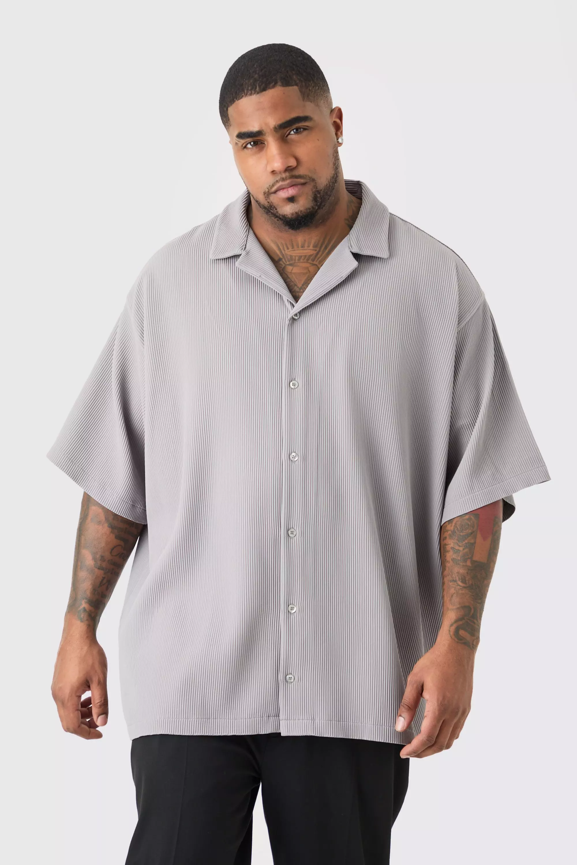 Plus Short Sleeve Pleated Oversized Shirt Grey