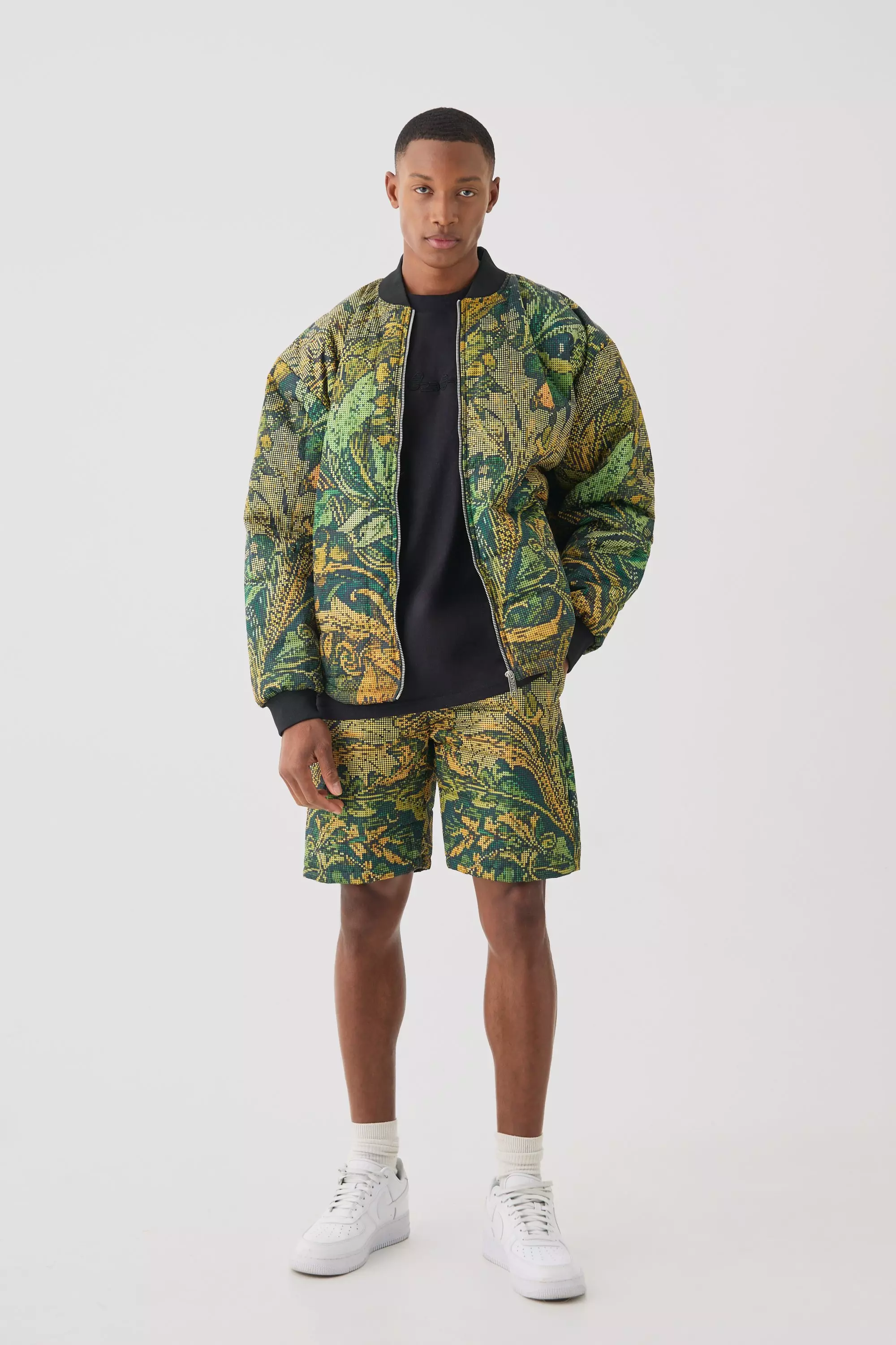 Ensemble matelassé avec short tapisserie et bomber, Khaki autre image