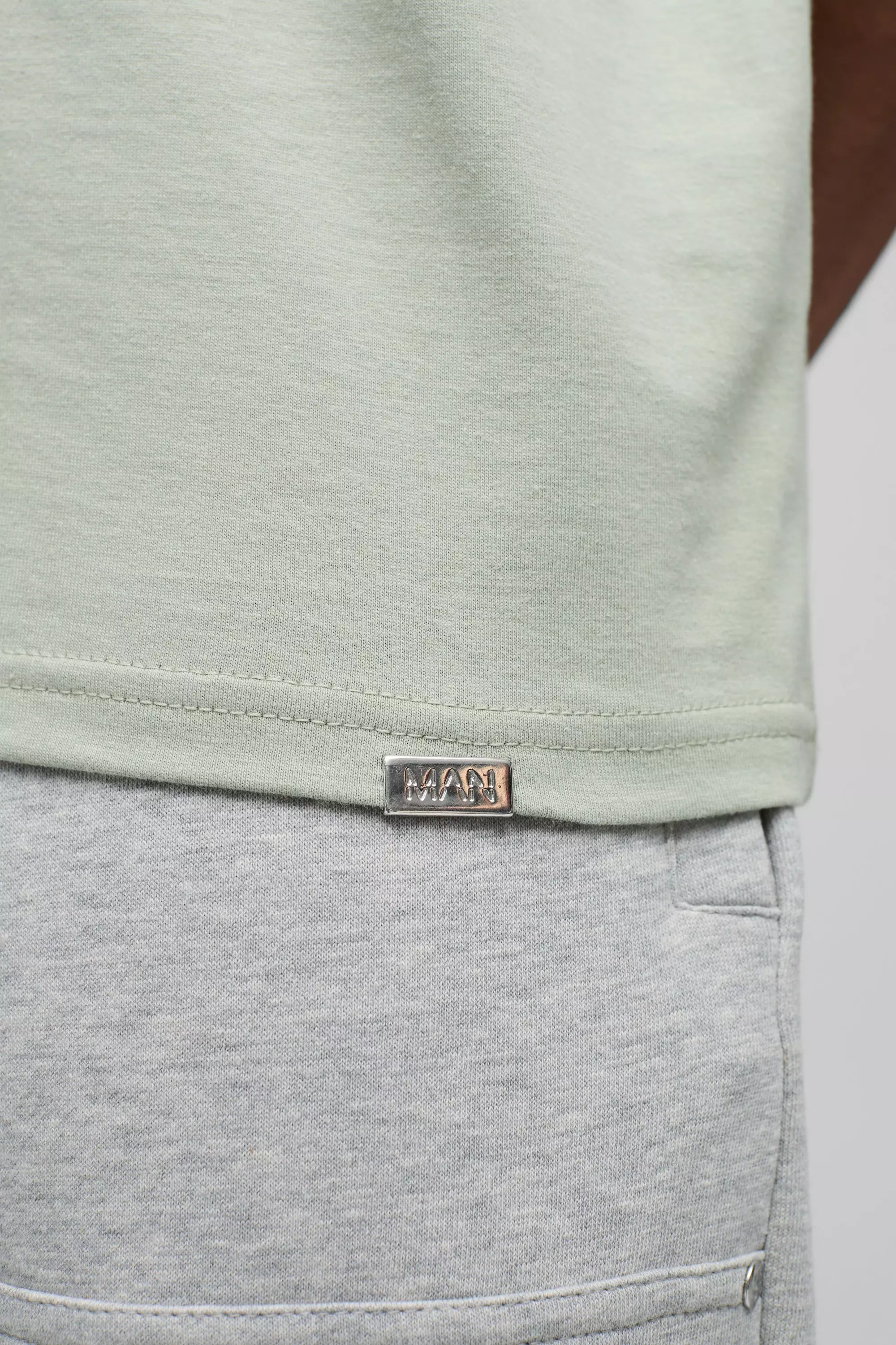 Sage Oversized Extended Neck Heavyweight T-shirt alternative image