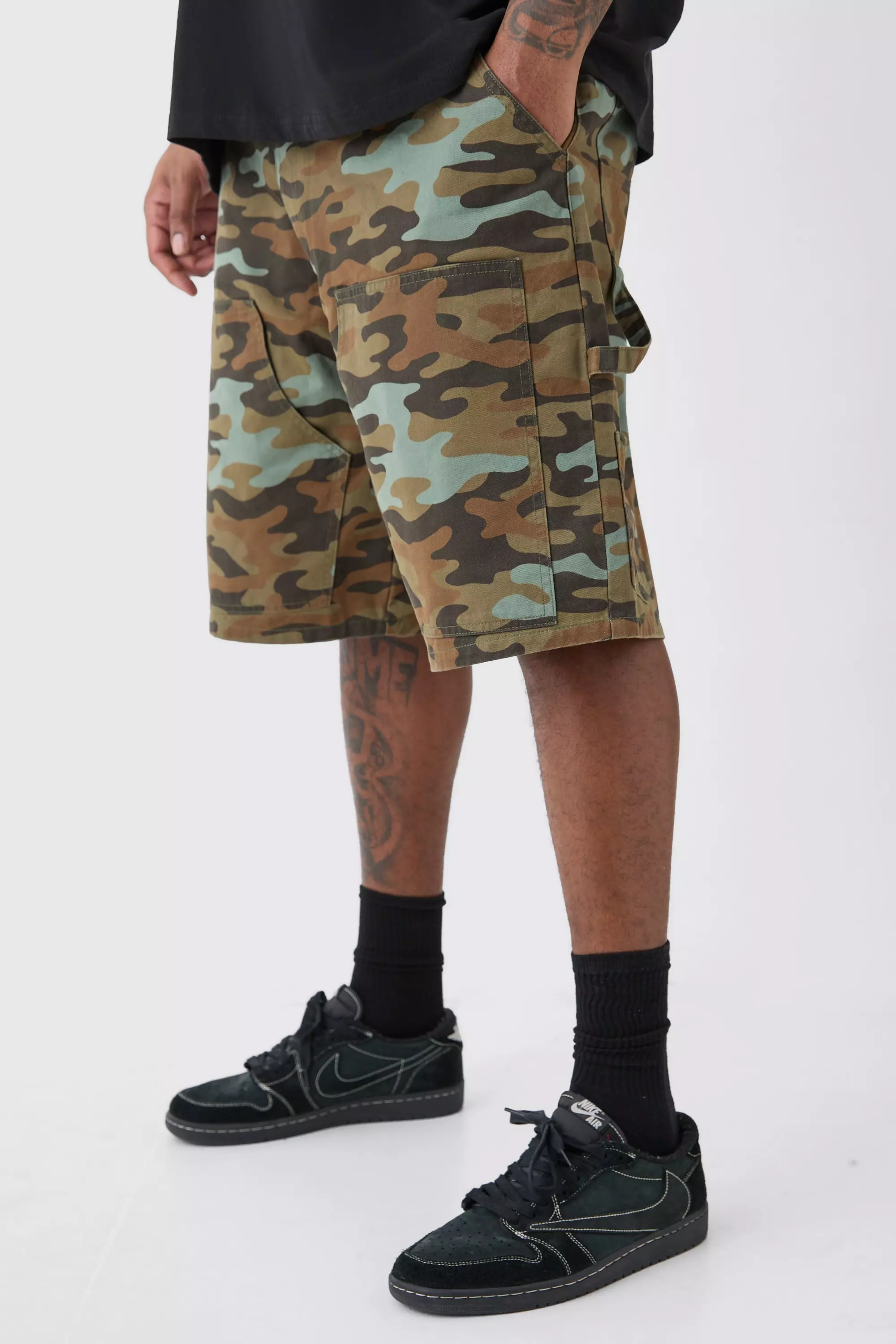 Plus Fixed Waist Camo Twill Carpenter Short Multi