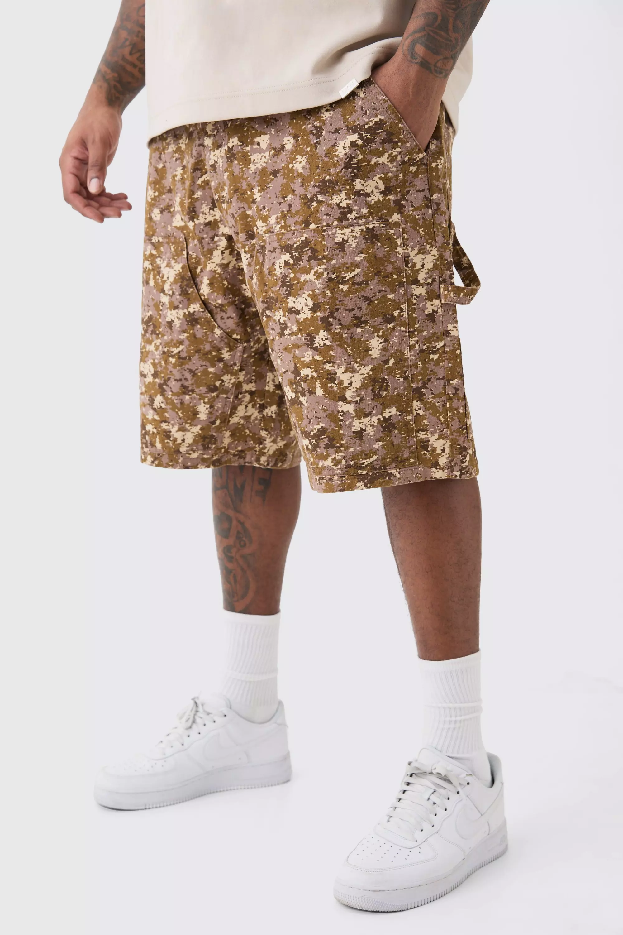 Plus Fixed Waist Camo Twill Carpenter Short Multi