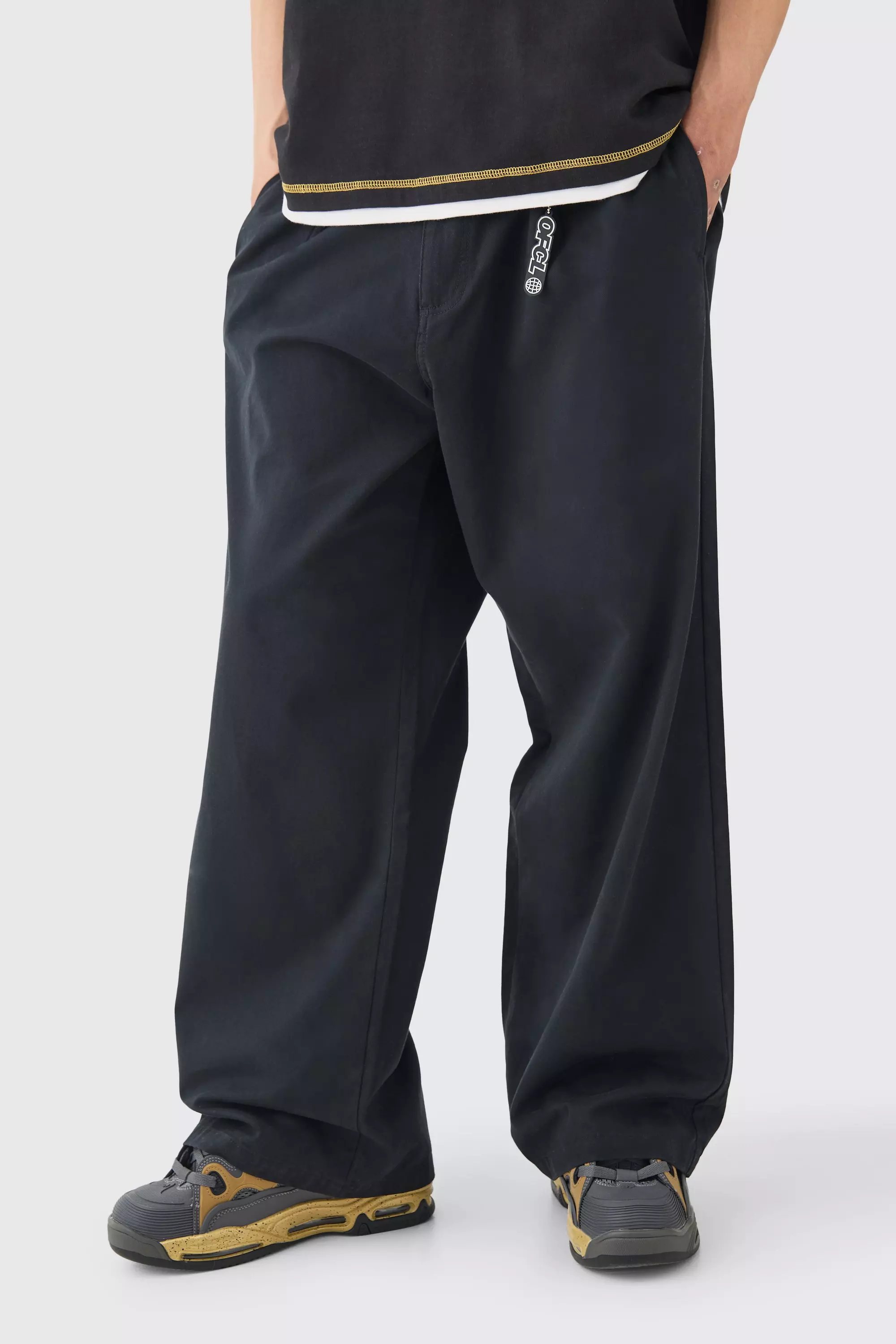 Fixed Waist Extreme Wide Fit Chino With Charm Black