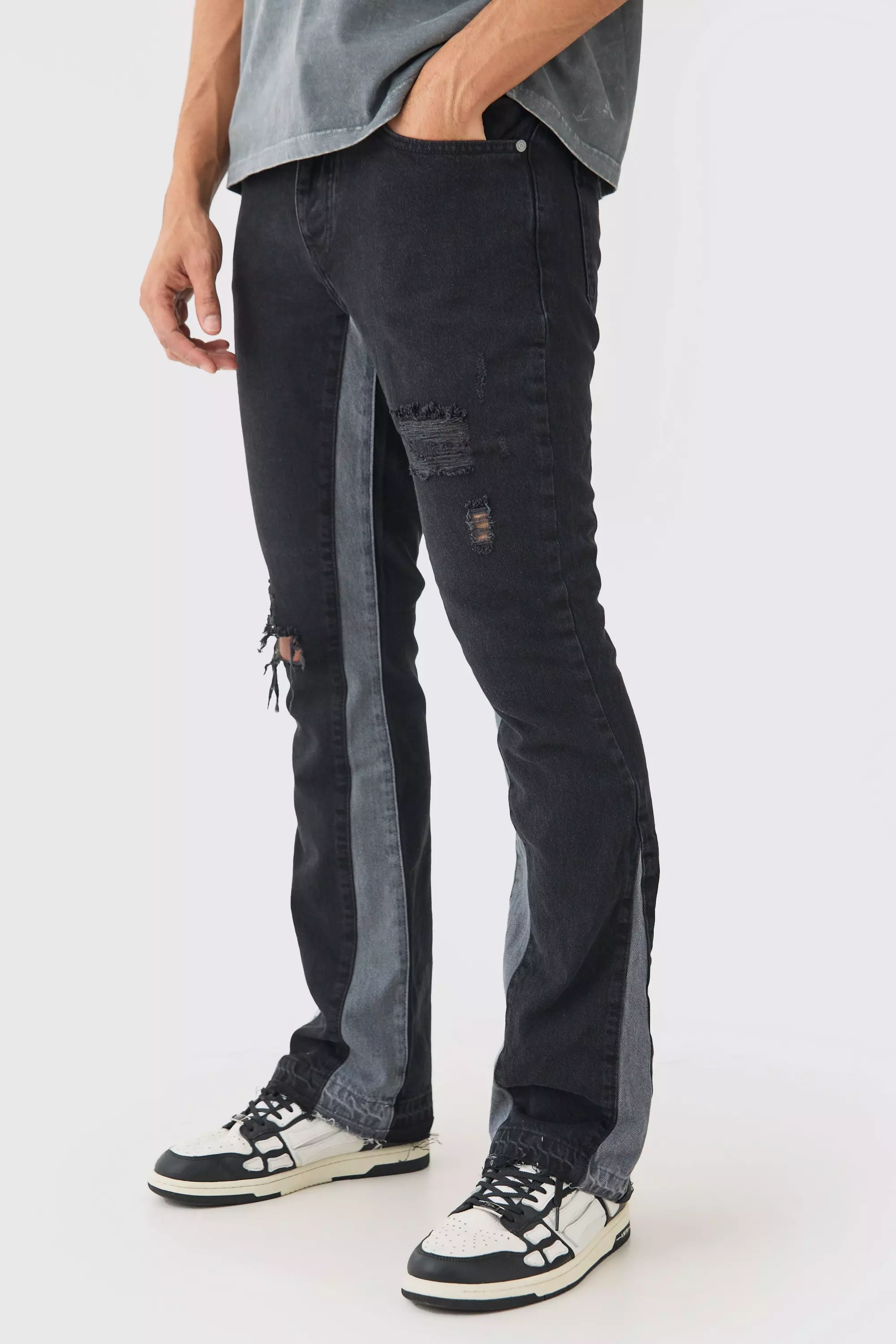 Washed black Slim Fit Flared Jeans Met Versleten Panelen alternatieve afbeelding