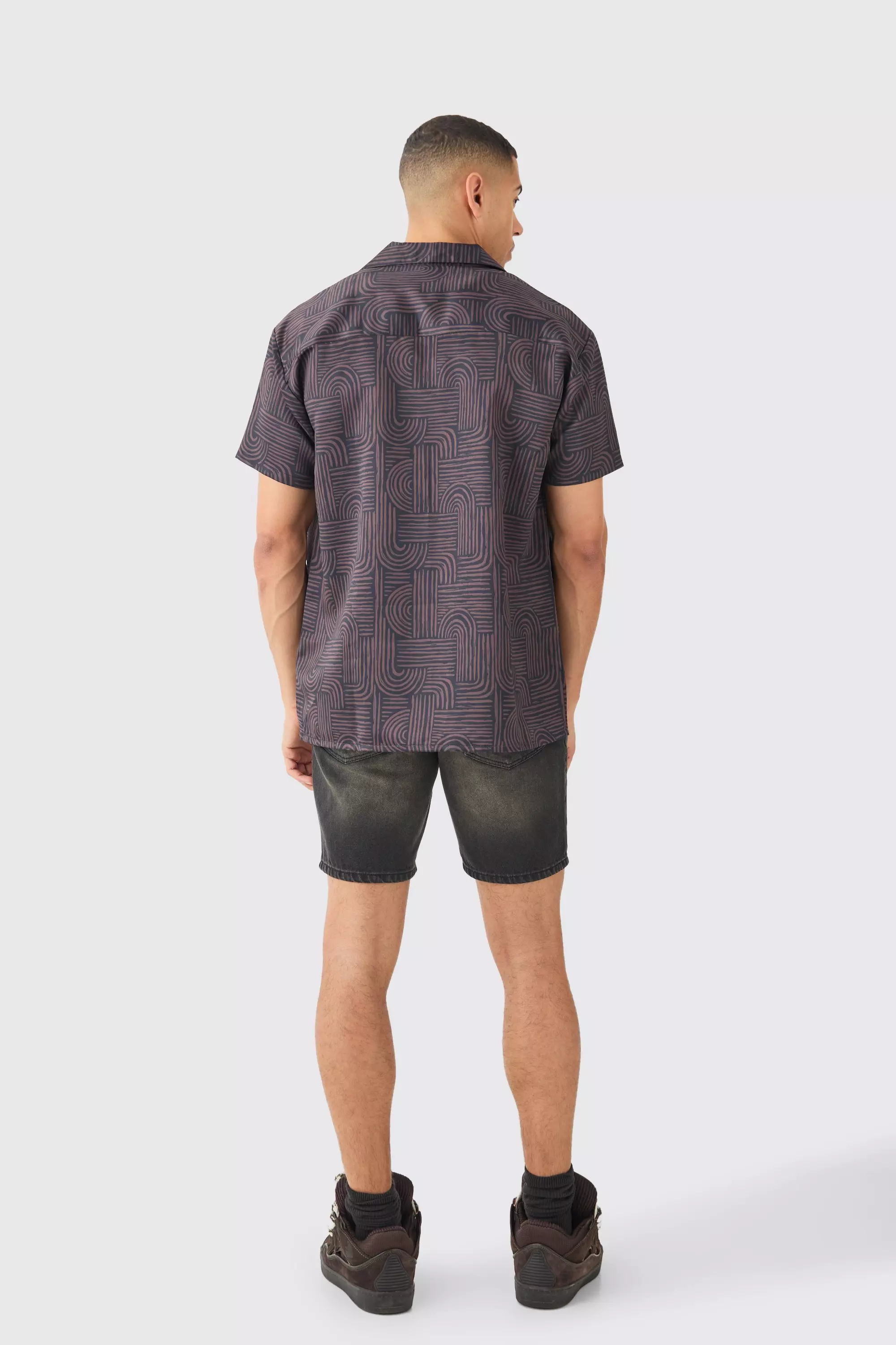 Kurzärmliges Oversize Satin-Hemd, Chocolate alternatives Bild