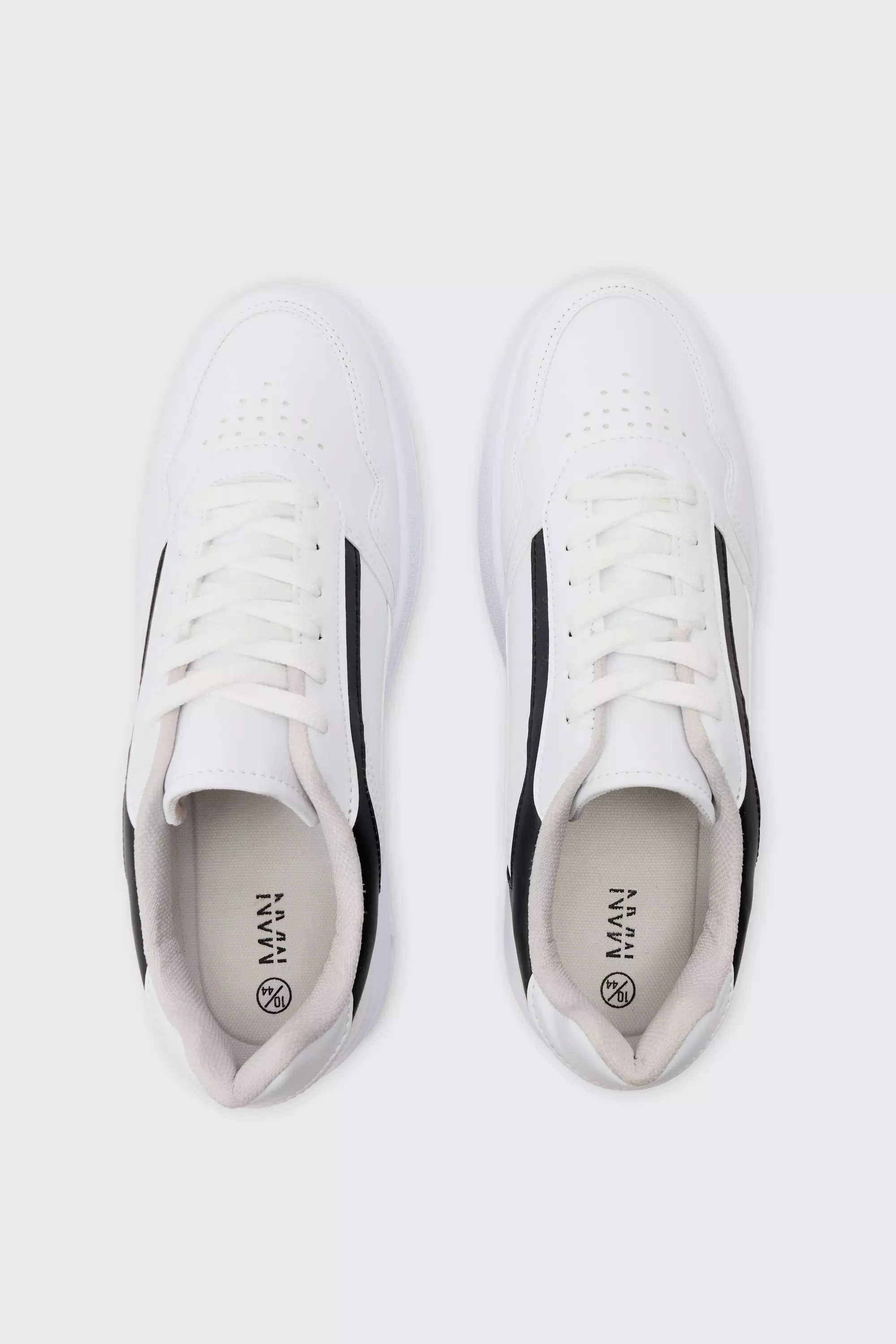 Klobige Sneaker mit Kontrast-Einsatz, Black alternatives Bild