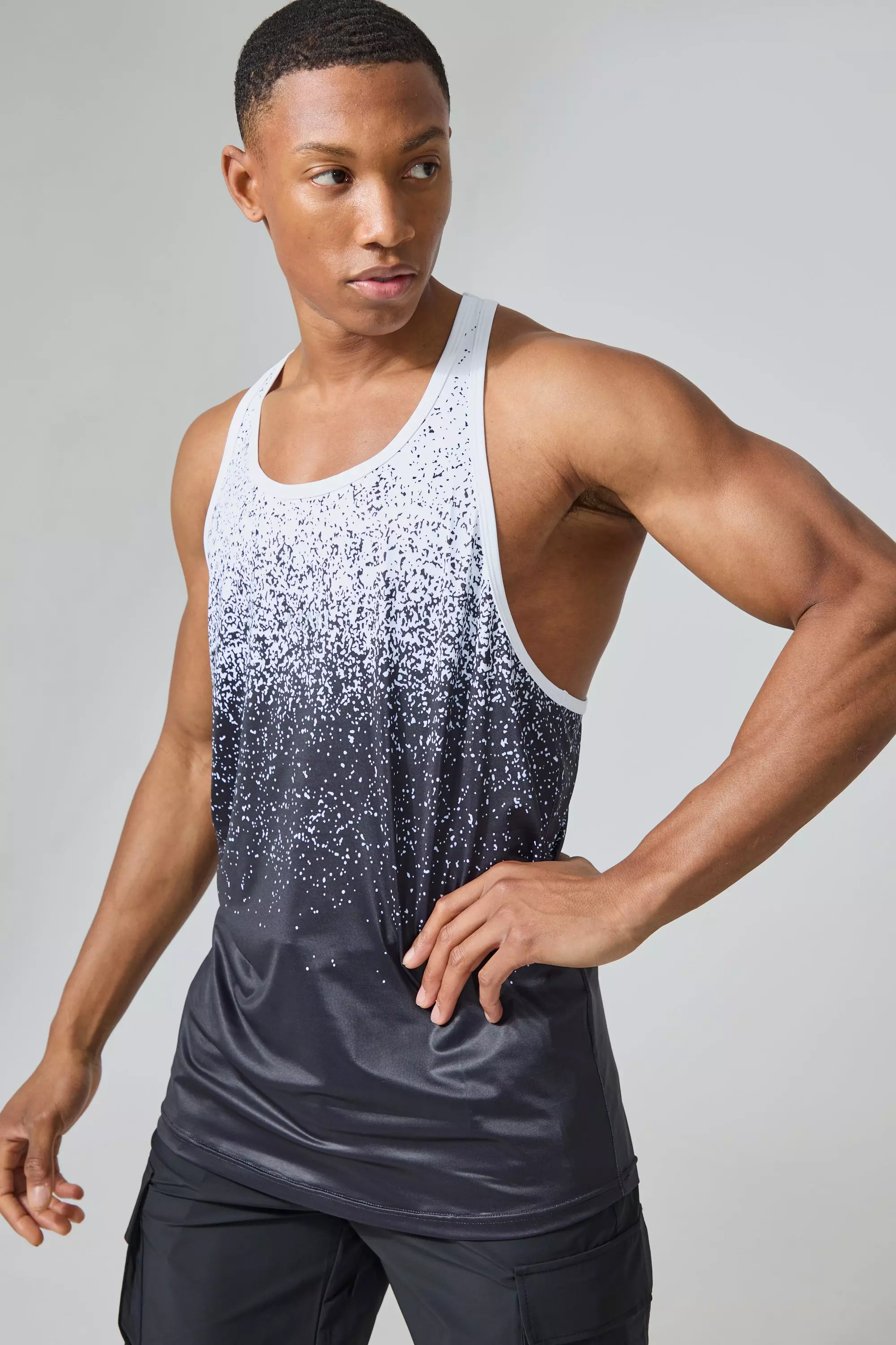 Man Active Gym Black Ombre Stringer Black