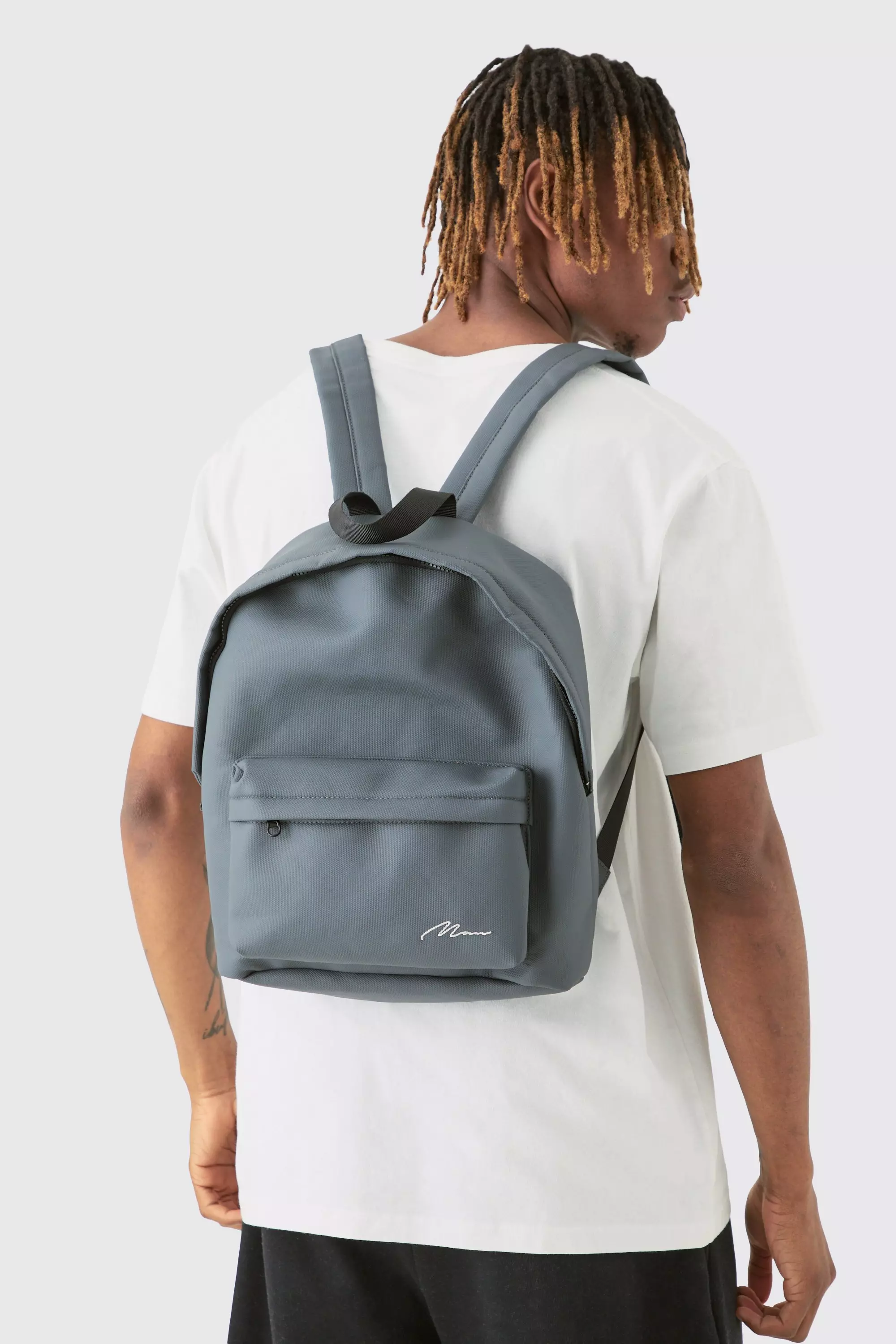 Man Dash Basic Rucksack In Charcoal Charcoal