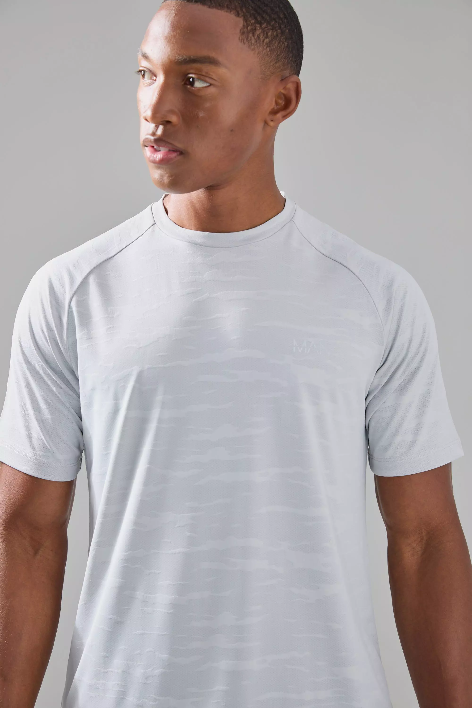 Man Active Camo Mesh Raglan T-shirt Grey
