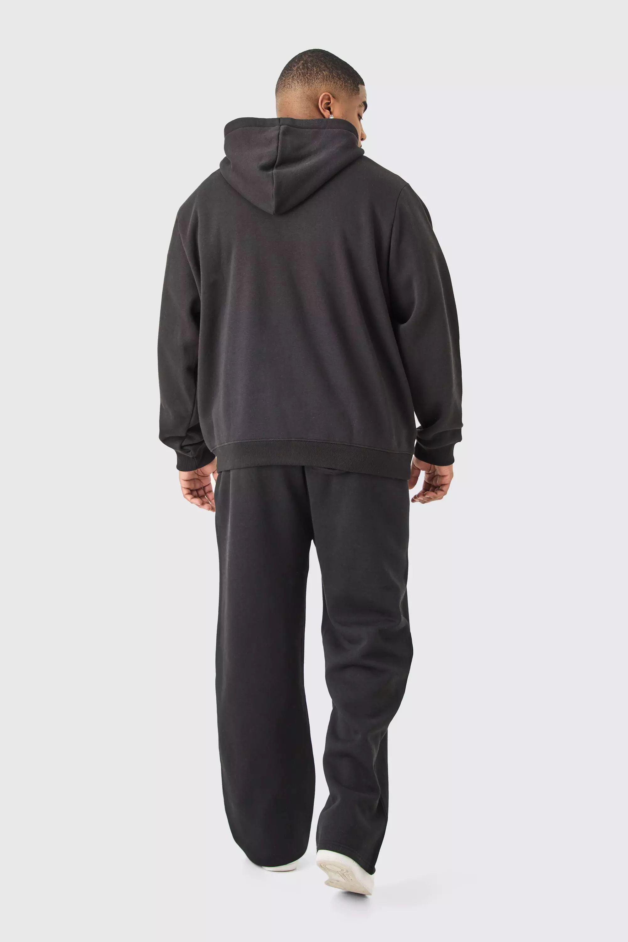 Plus lockere Man-Dash Jogginghose in Schwarz, Black alternatives Bild