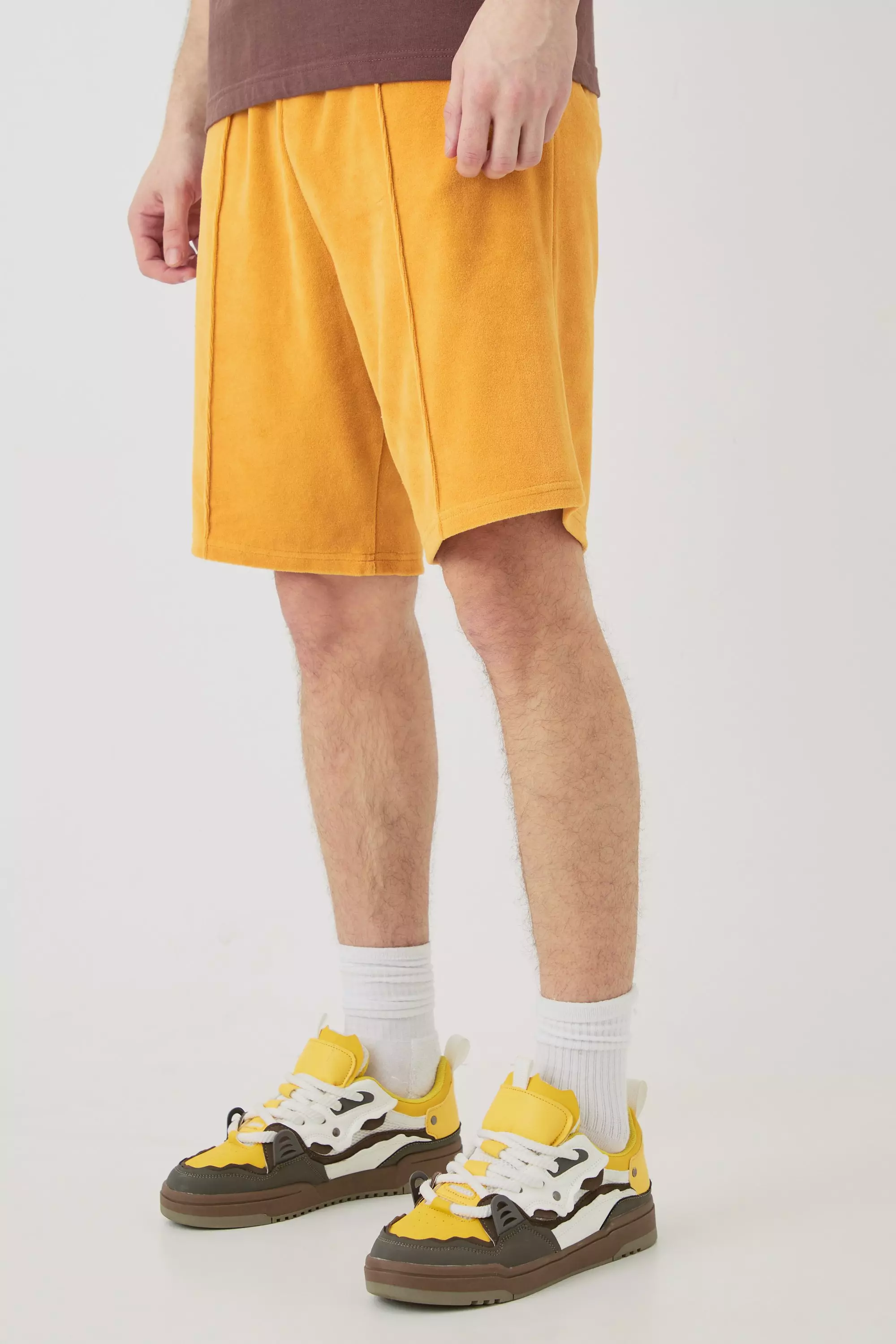 Tall Velour-Shorts mit elastischem Bund, Brown alternatives Bild