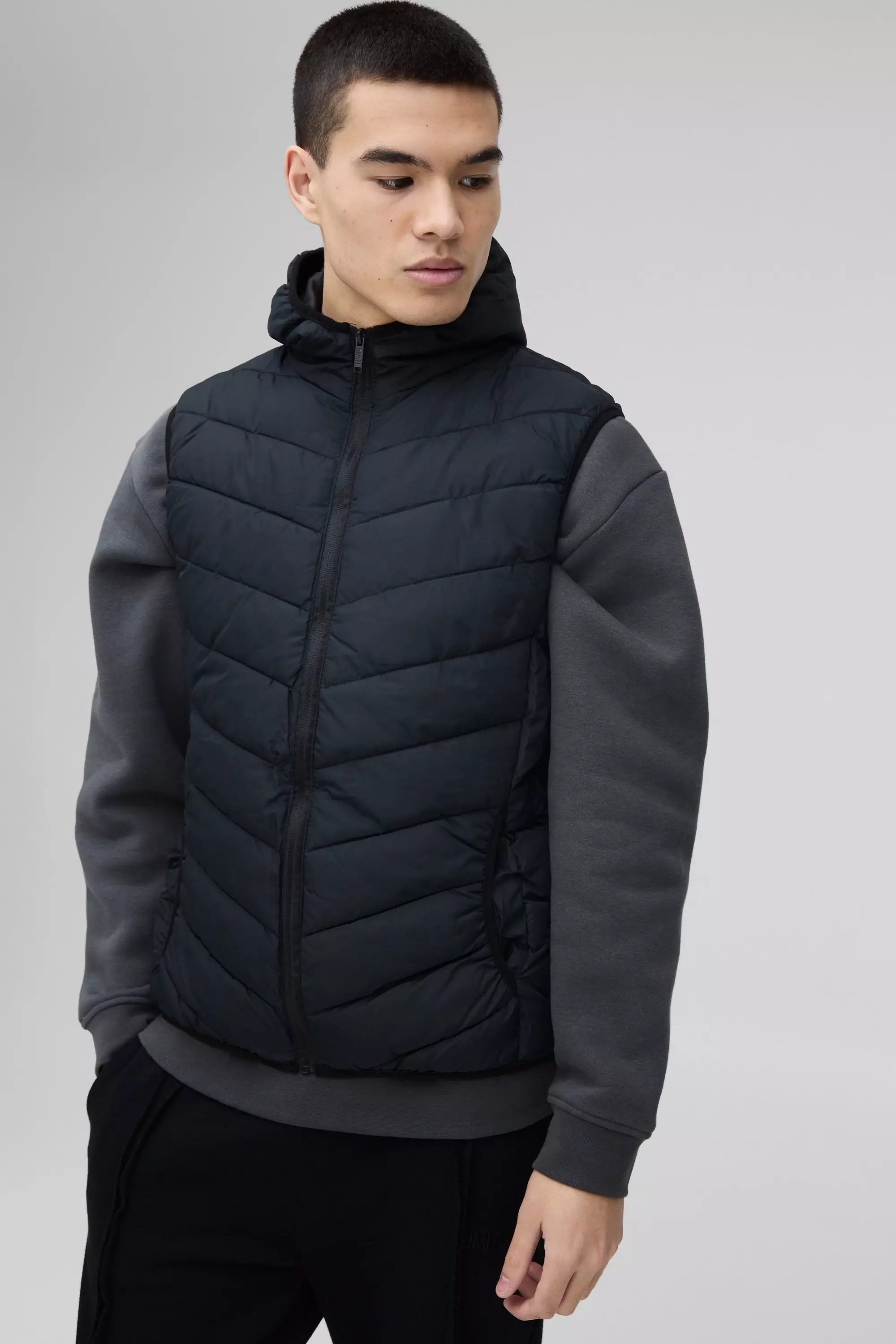 Quilted Zip Through Hooded Gilet In Black alternative image