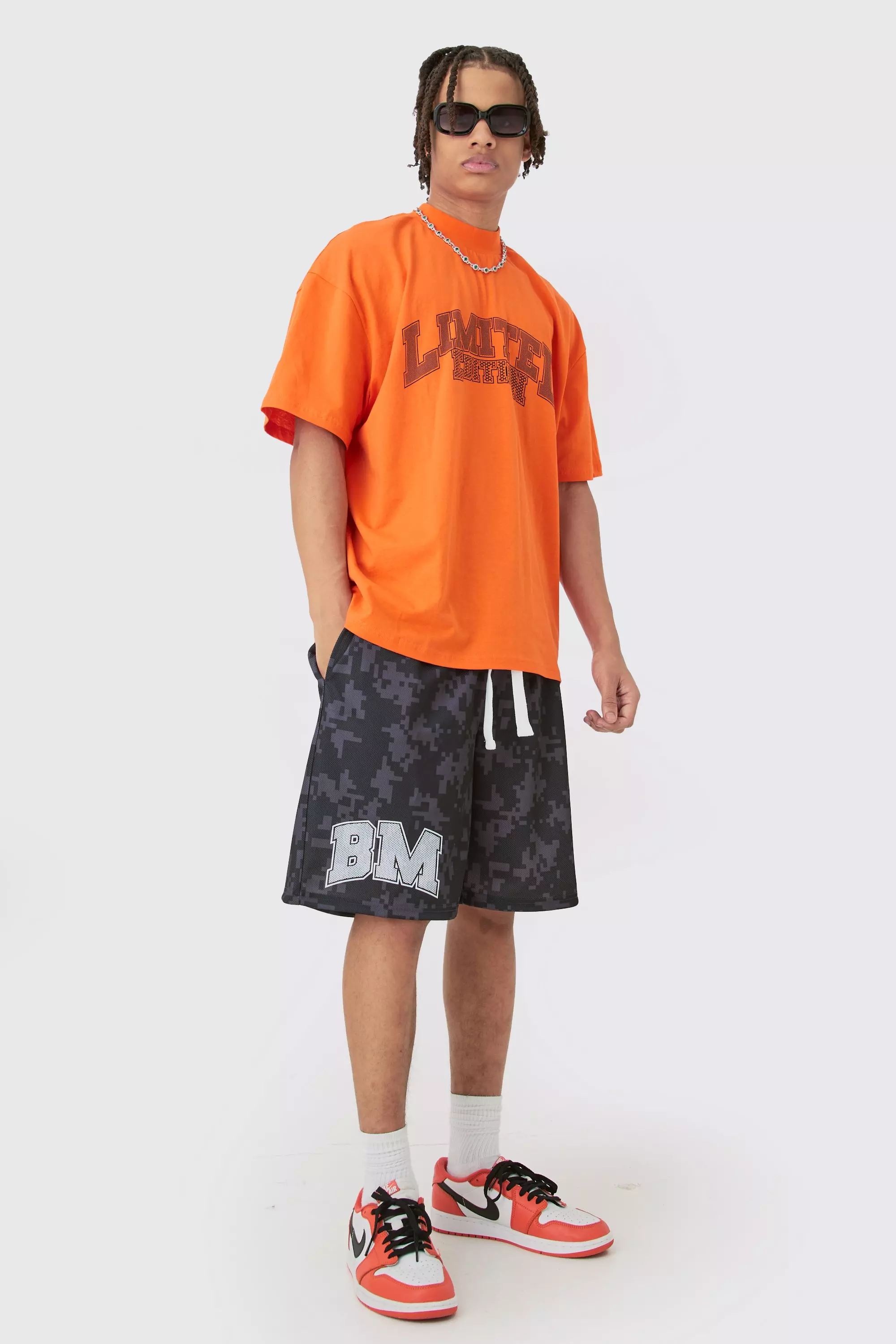 Oversized Extended Neck Limited Edition T-shirt & Basketball Shorts Black