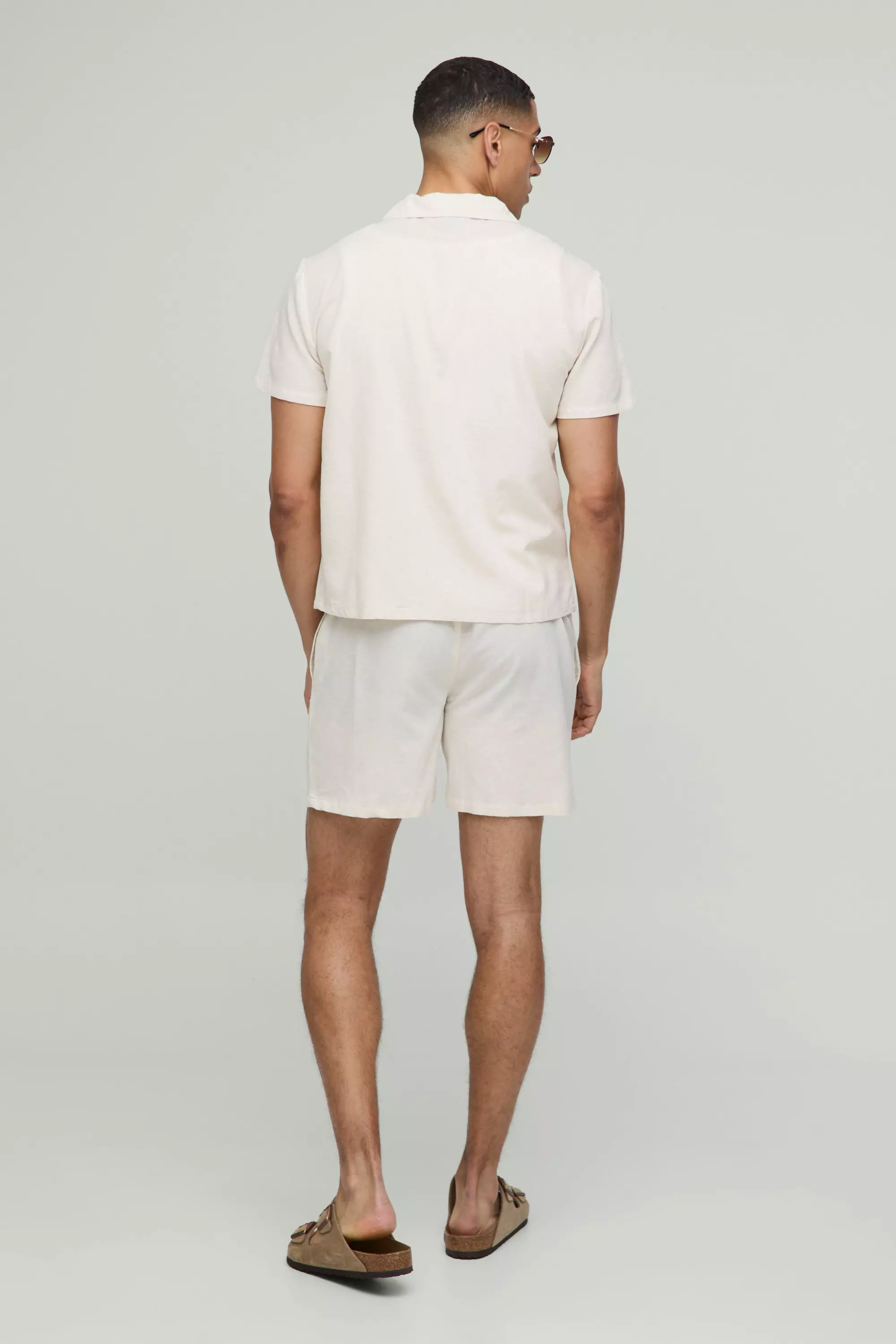 Kurzärmliges kastiges Leinen-Hemd & Shorts, Natural alternatives Bild
